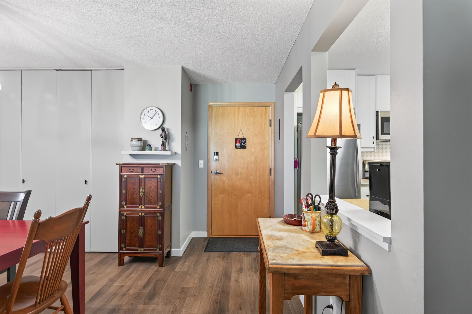 4820 Park Commons Dr #138, Saint Louis Park, MN 55416