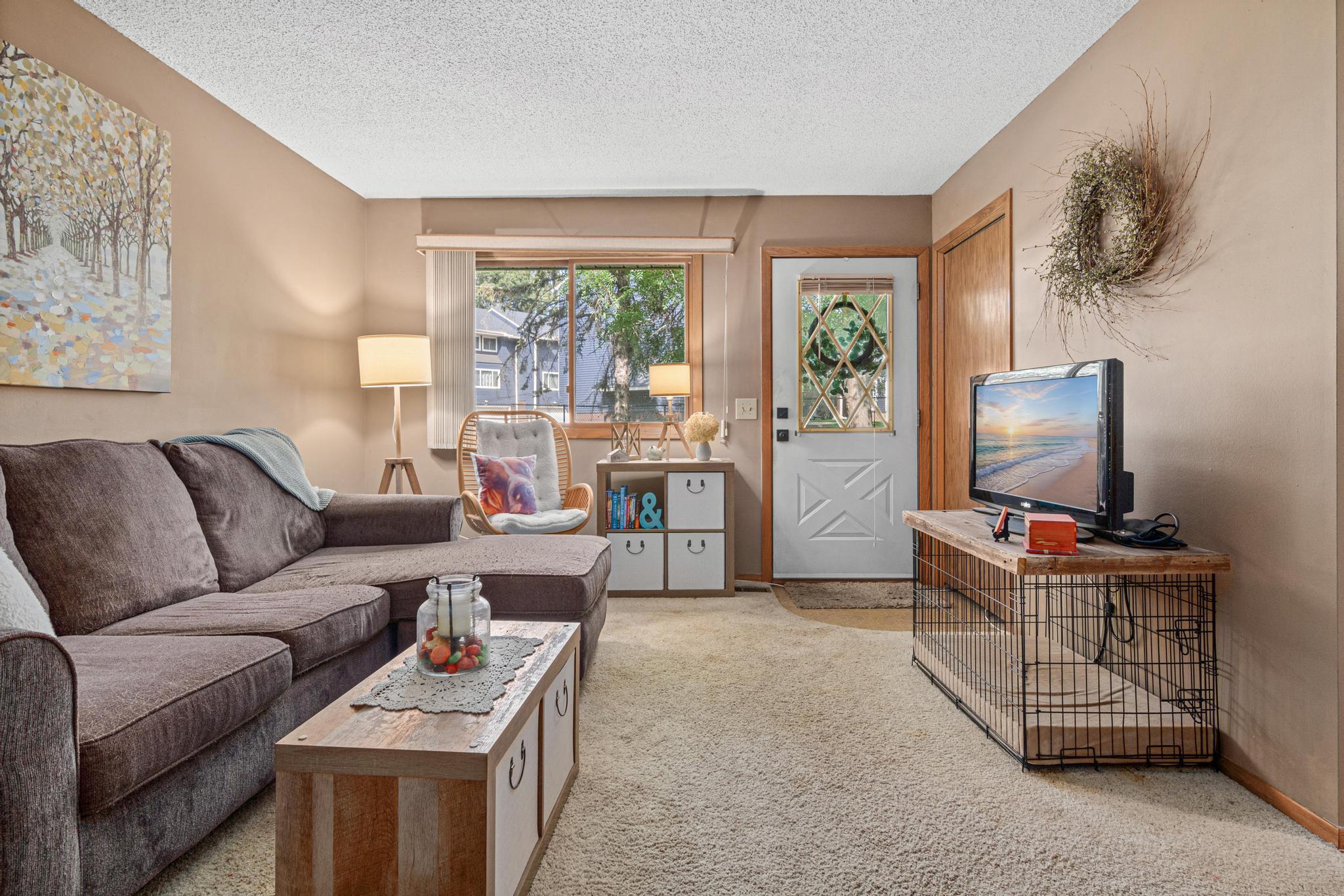 11344 Ibis St NW, Coon Rapids, MN 55433