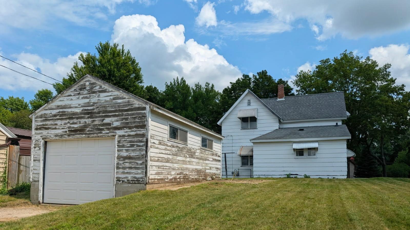409 S 6th St, Montevideo, MN 56265