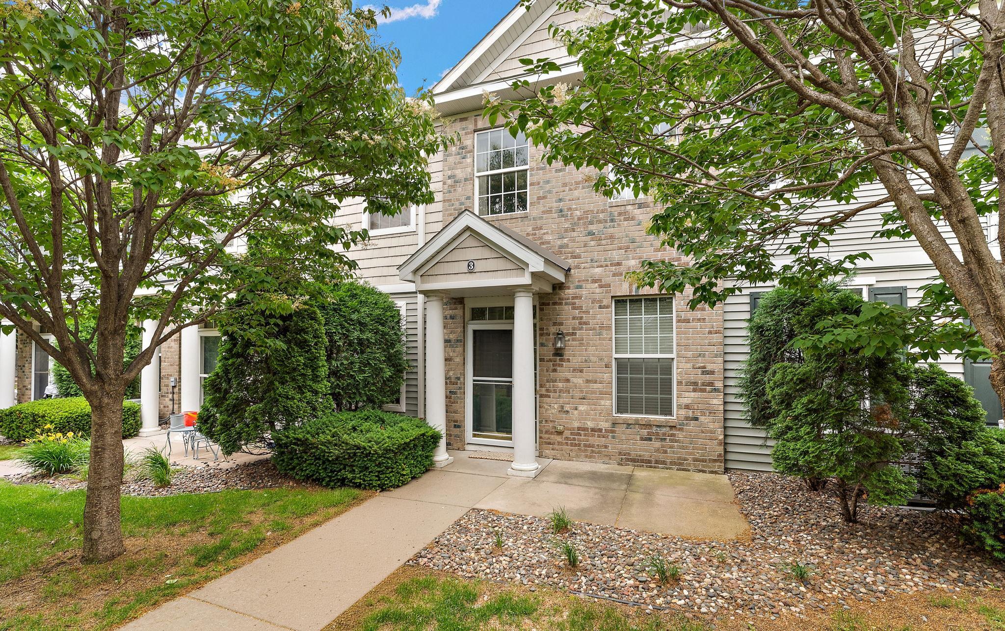1610 Woodlynn Ave #3, Maplewood, MN 55109