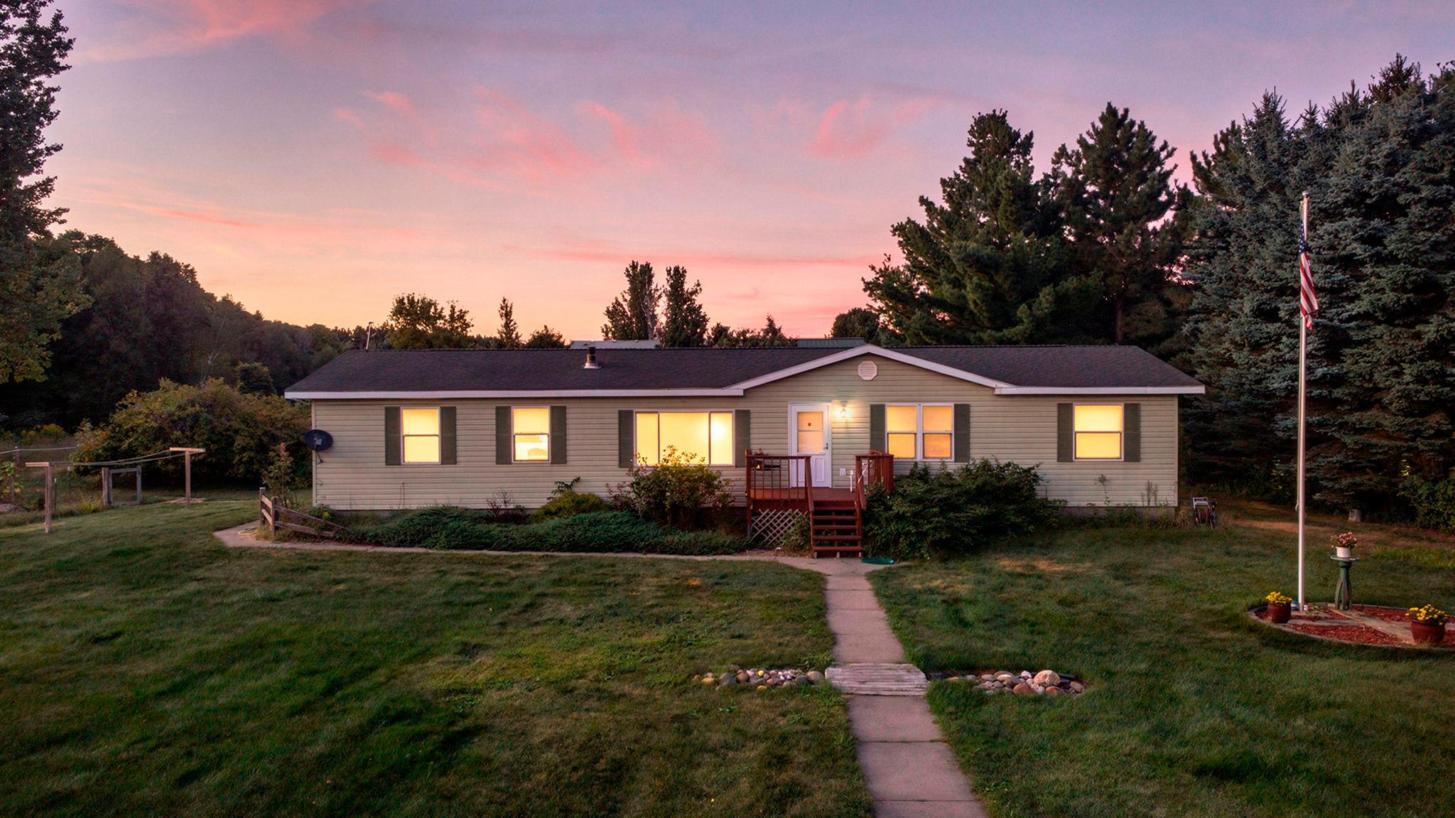 641 240th St, Osceola, WI 54020