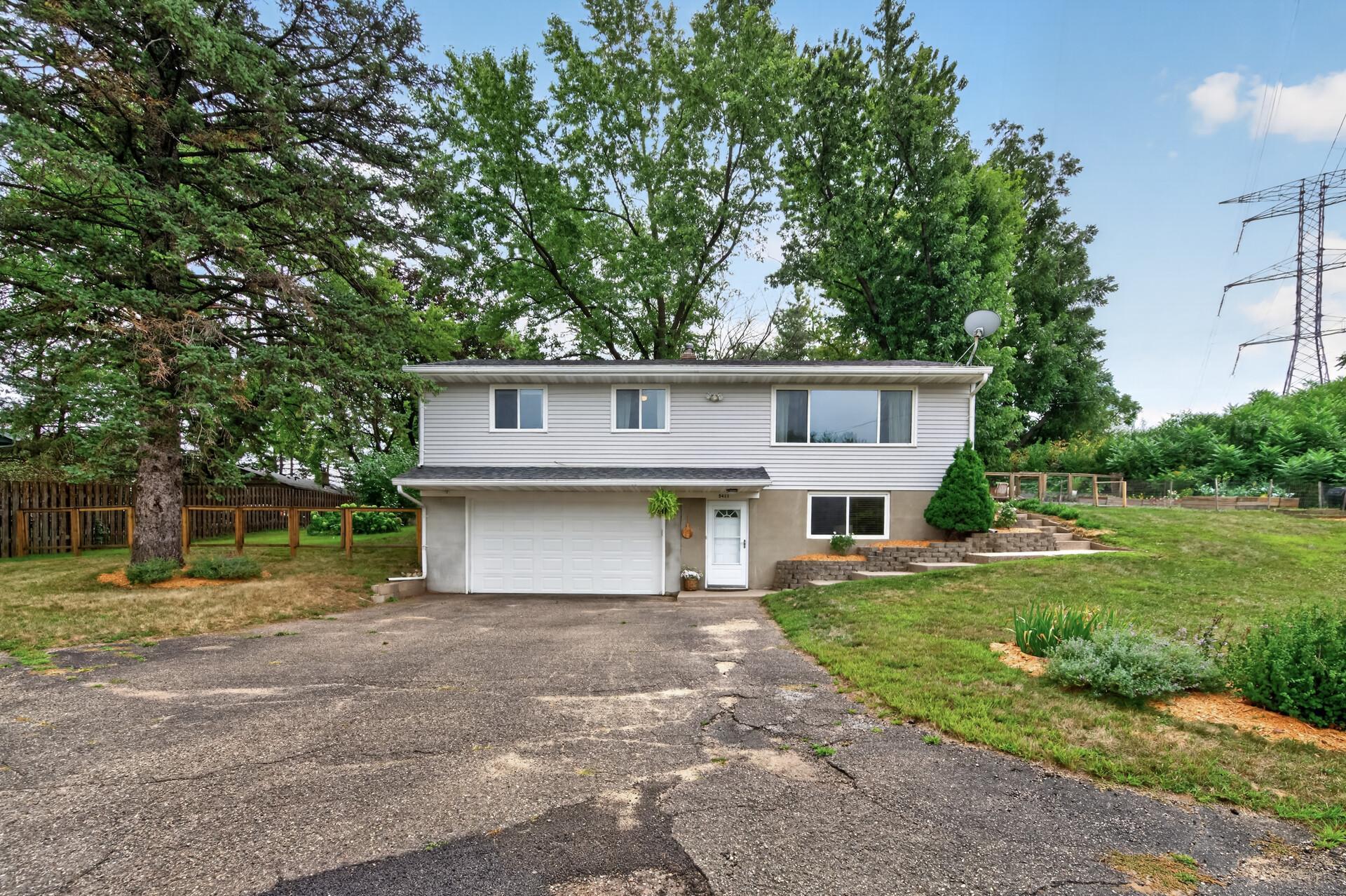 5411 Baker Rd, Minnetonka, MN 55343