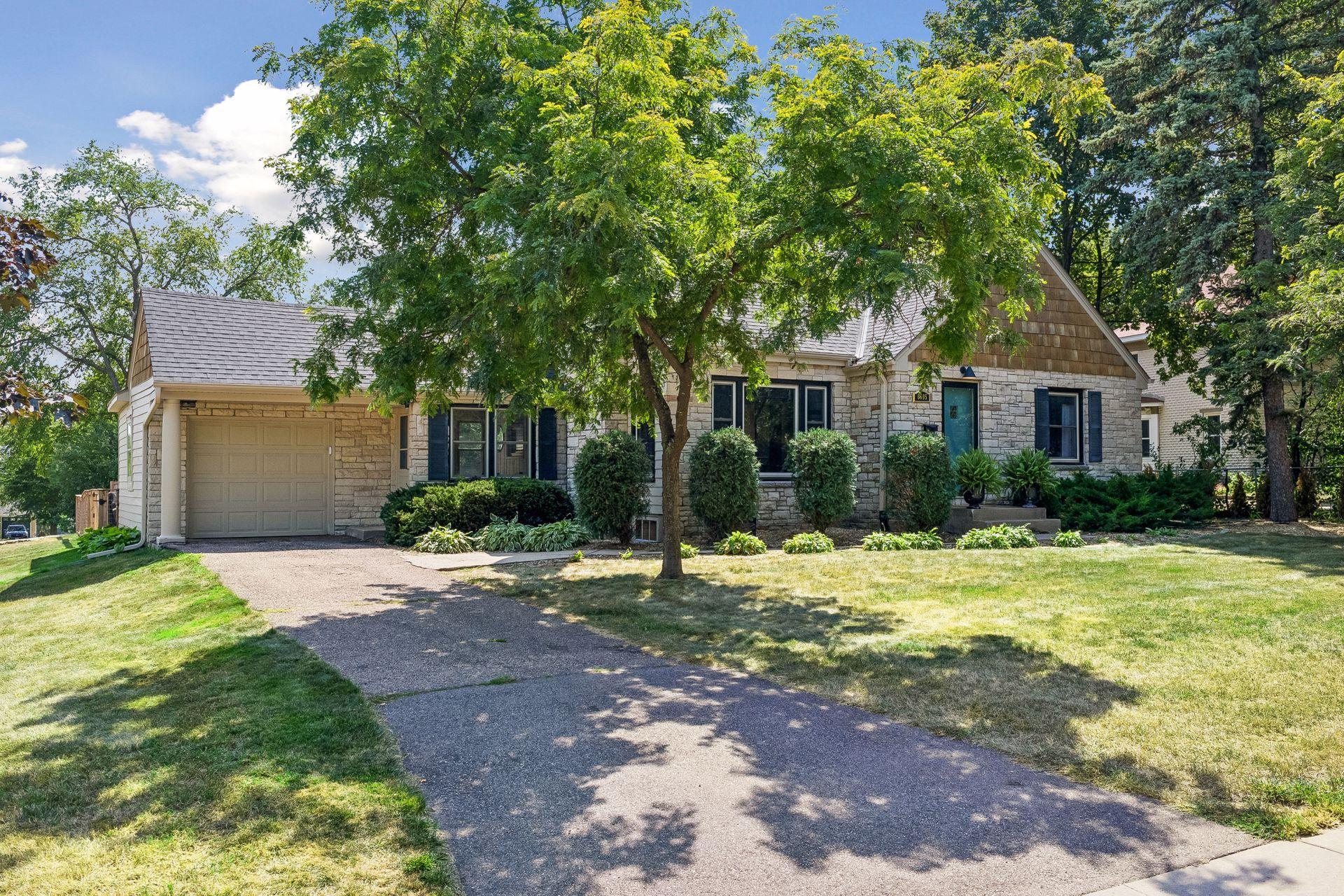 6605 Cedar Lake Rd S, Saint Louis Park, MN 55426