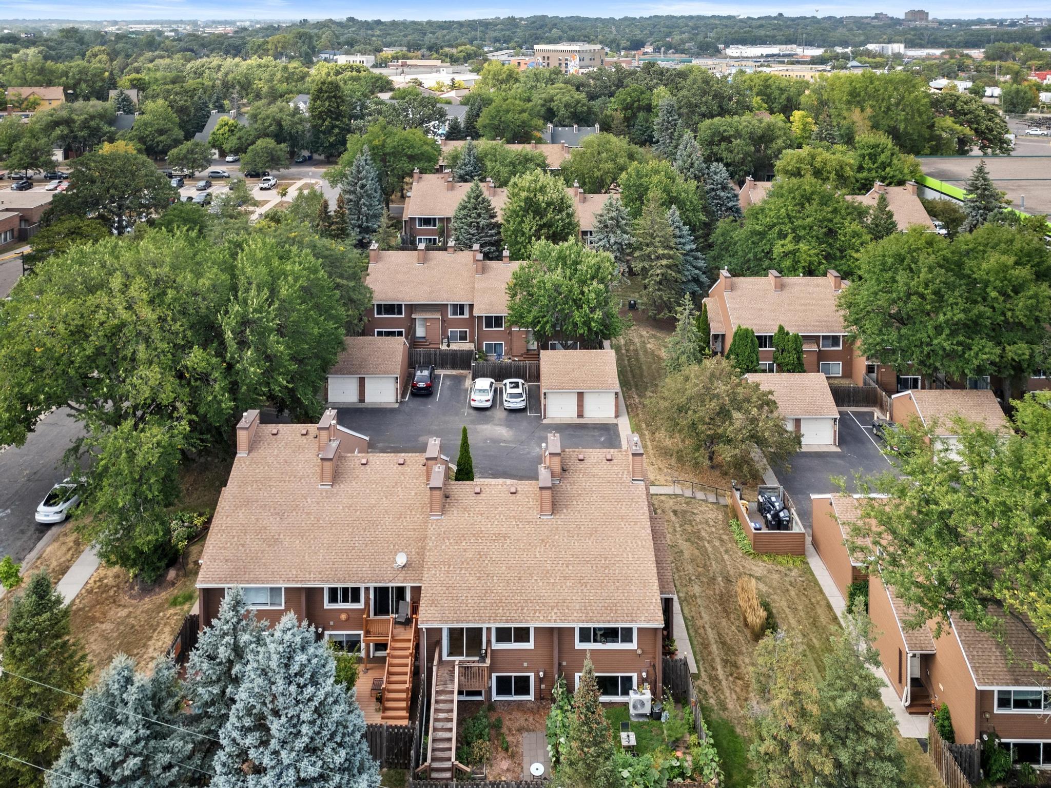 804 Seal St, Saint Paul, MN 55114