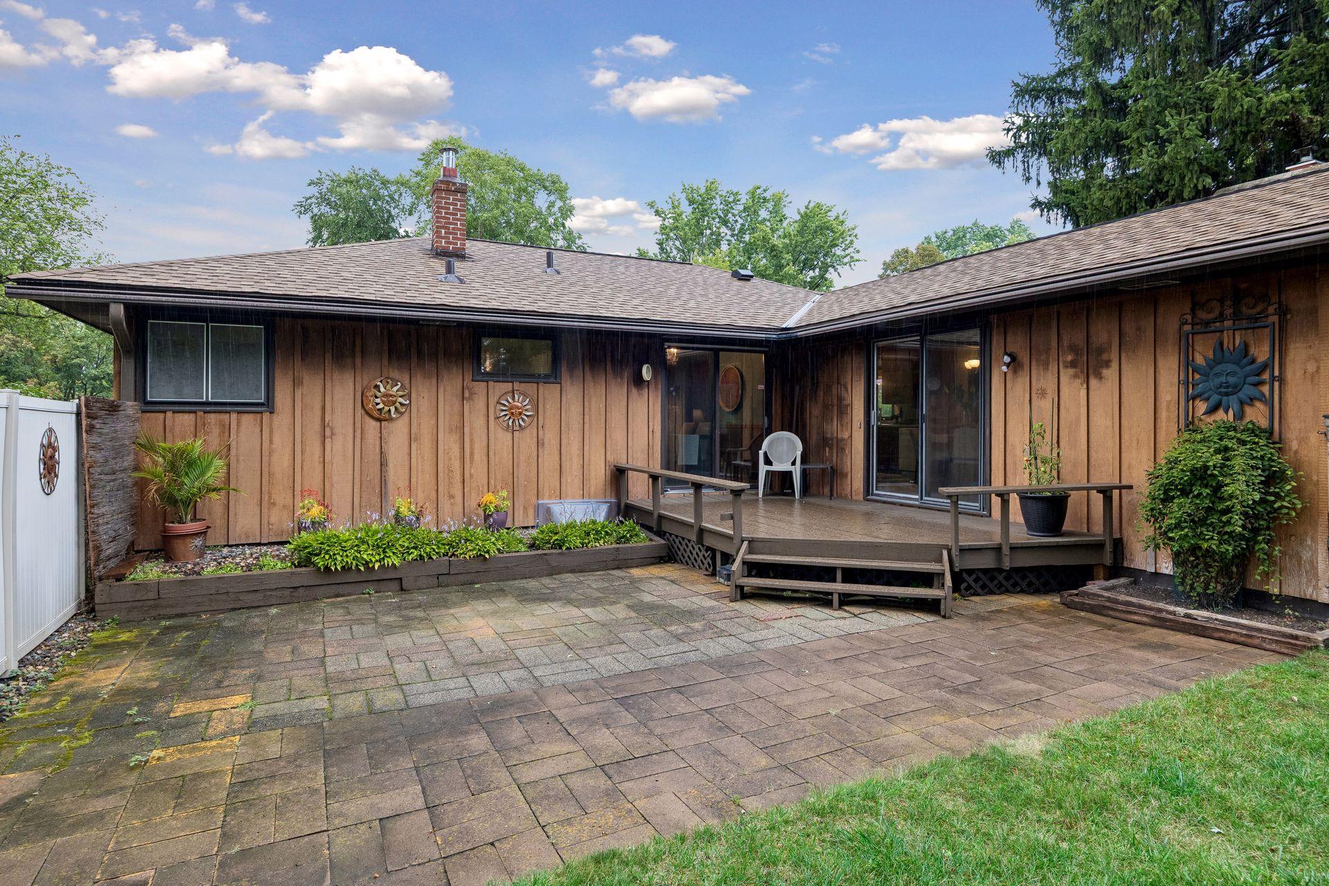 5073 Holiday Rd, Minnetonka, MN 55345
