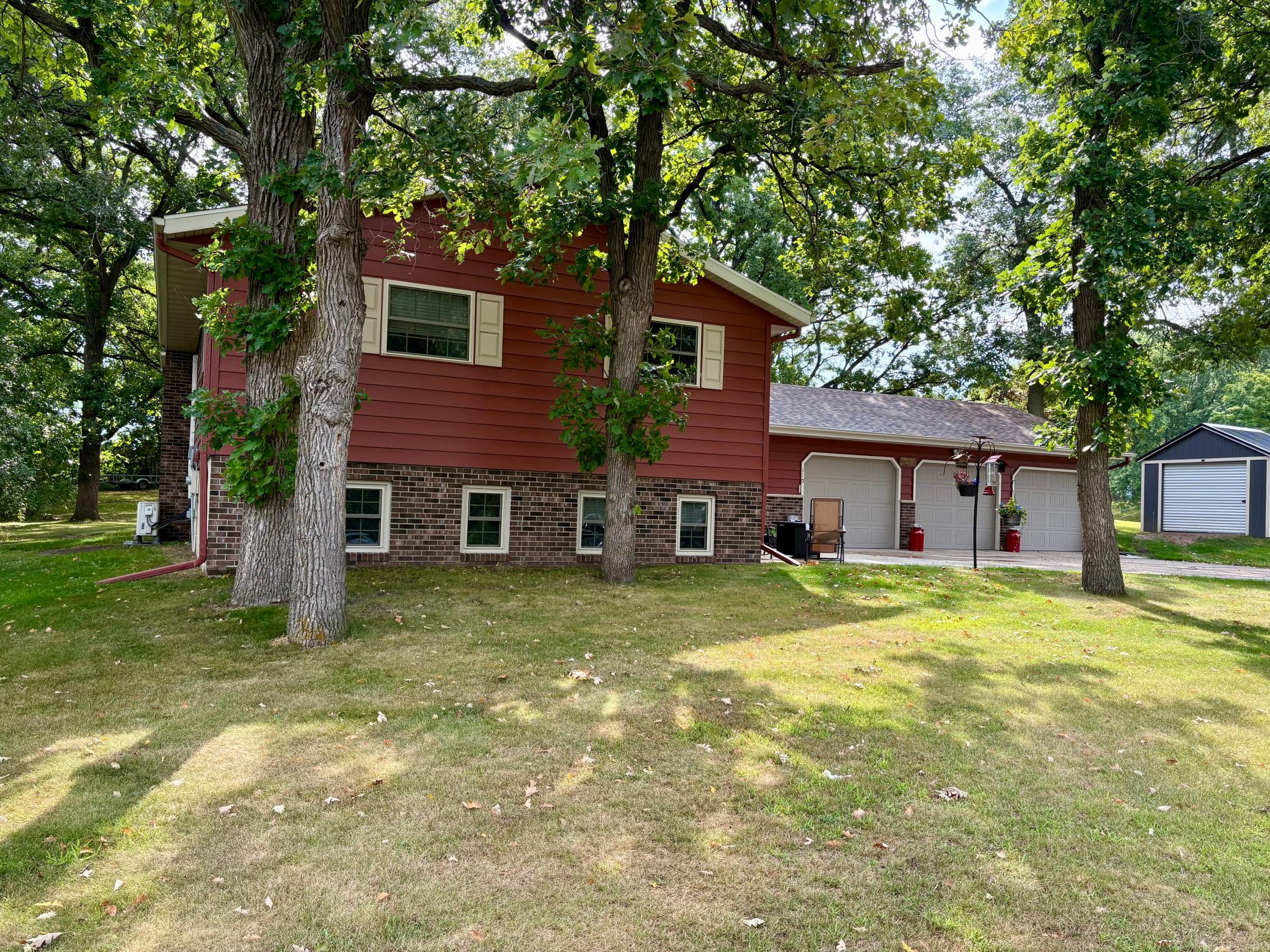 110 8th St NE, Long Prairie, MN 56347