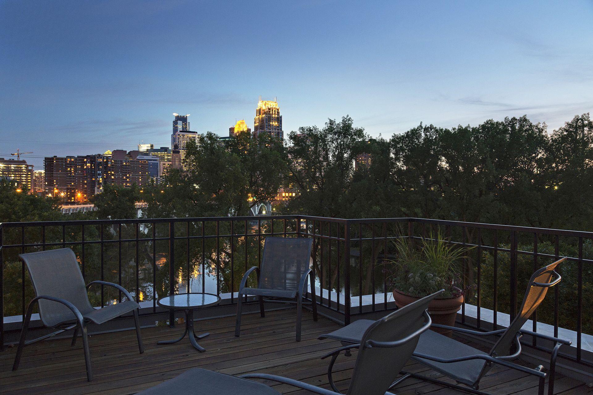 192 Bank St SE, Minneapolis, MN 55414