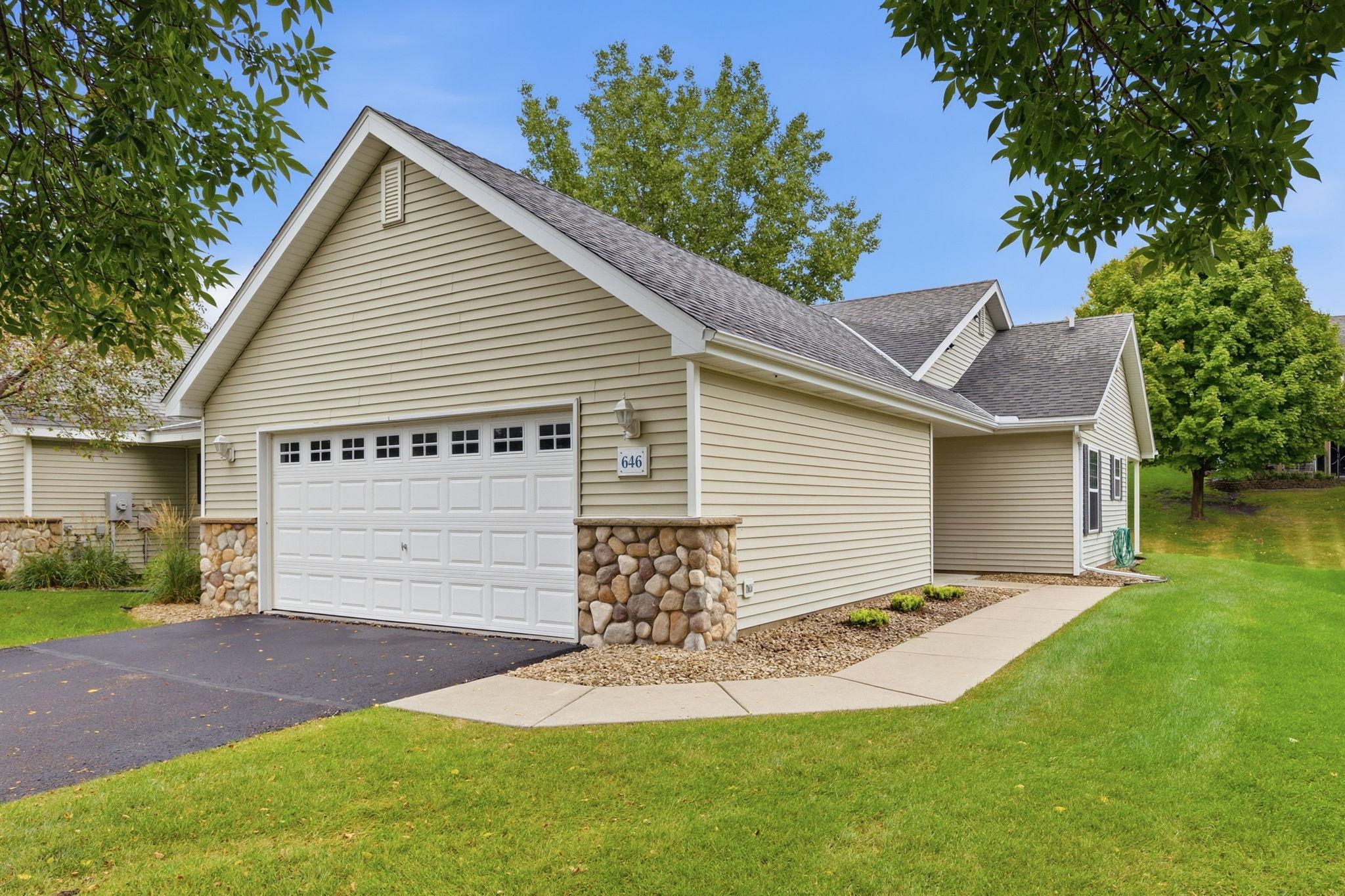 646 Marsh Dr, Delano, MN 55328