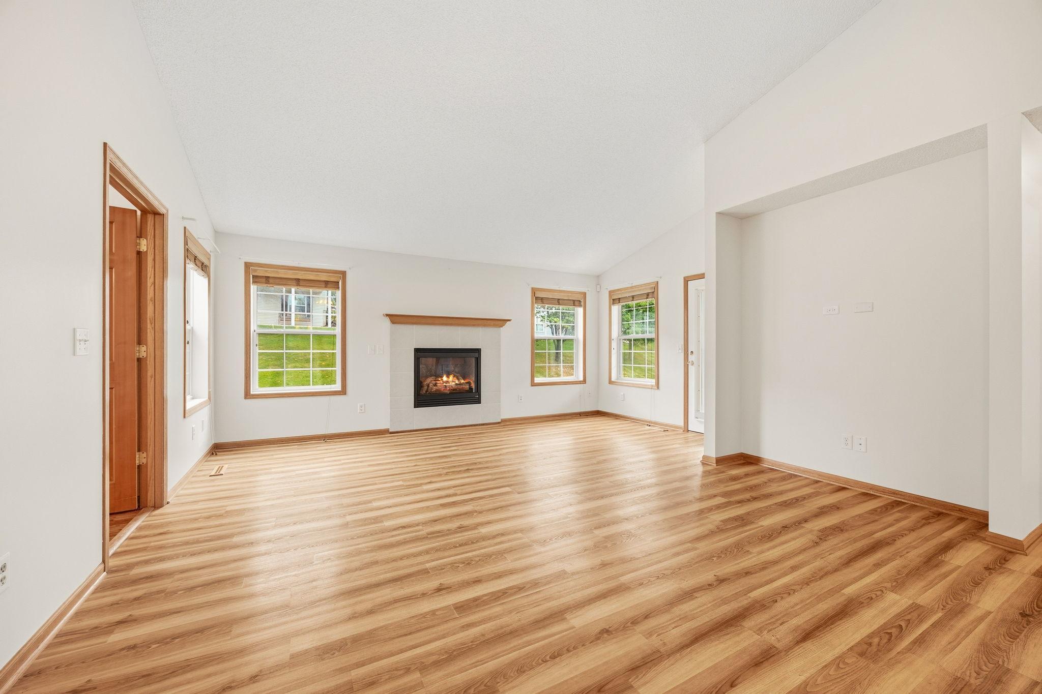 646 Marsh Dr, Delano, MN 55328