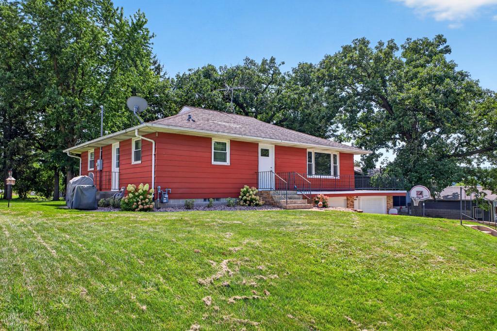 202 7th St SW, Chatfield, MN 55923