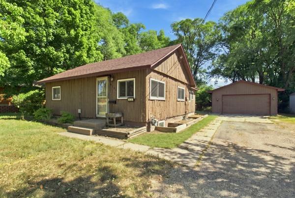 9123 Pillsbury Ave S, Bloomington, MN 55420