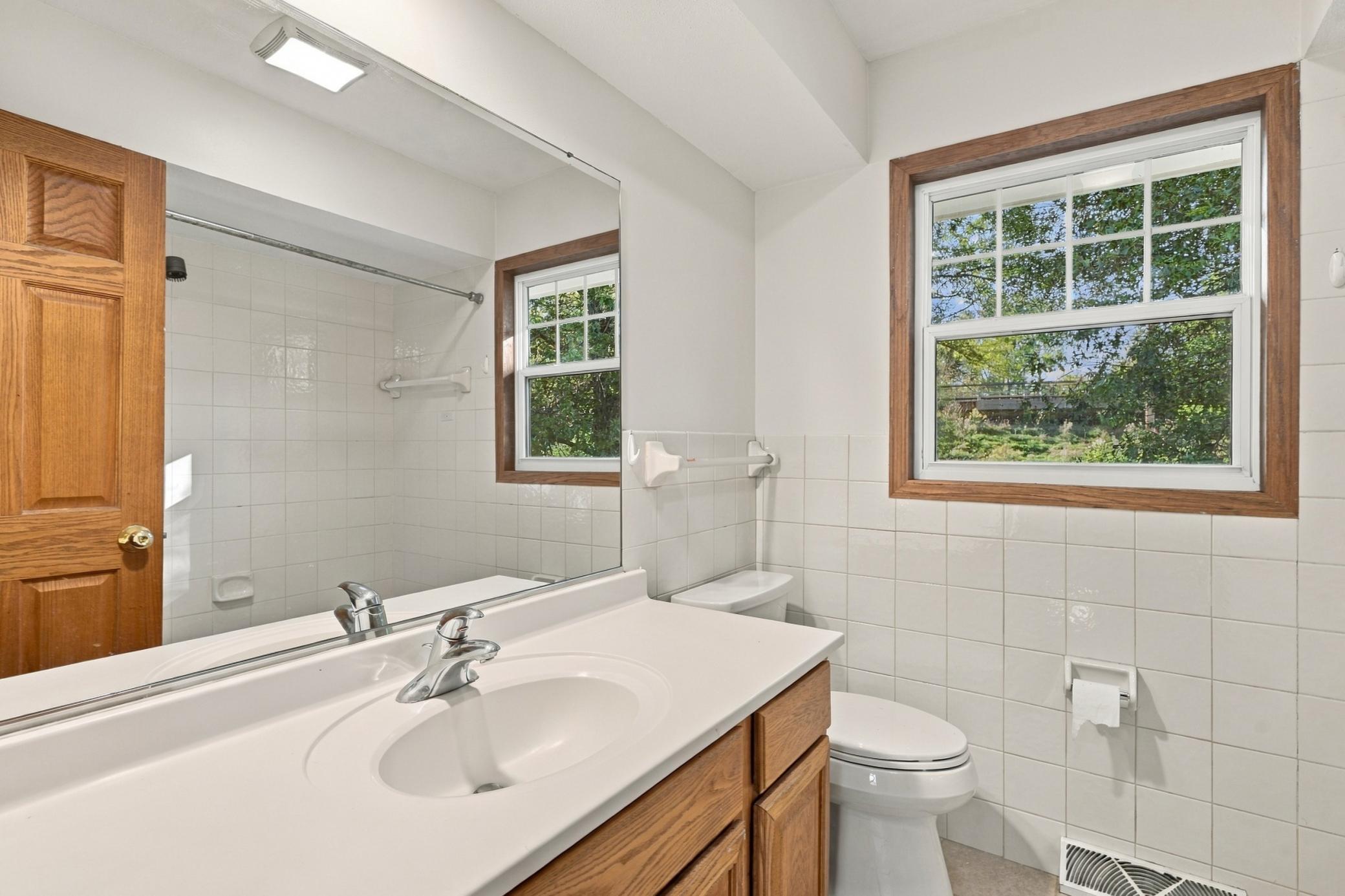 6980 Alpine Trl, Eden Prairie, MN 55346