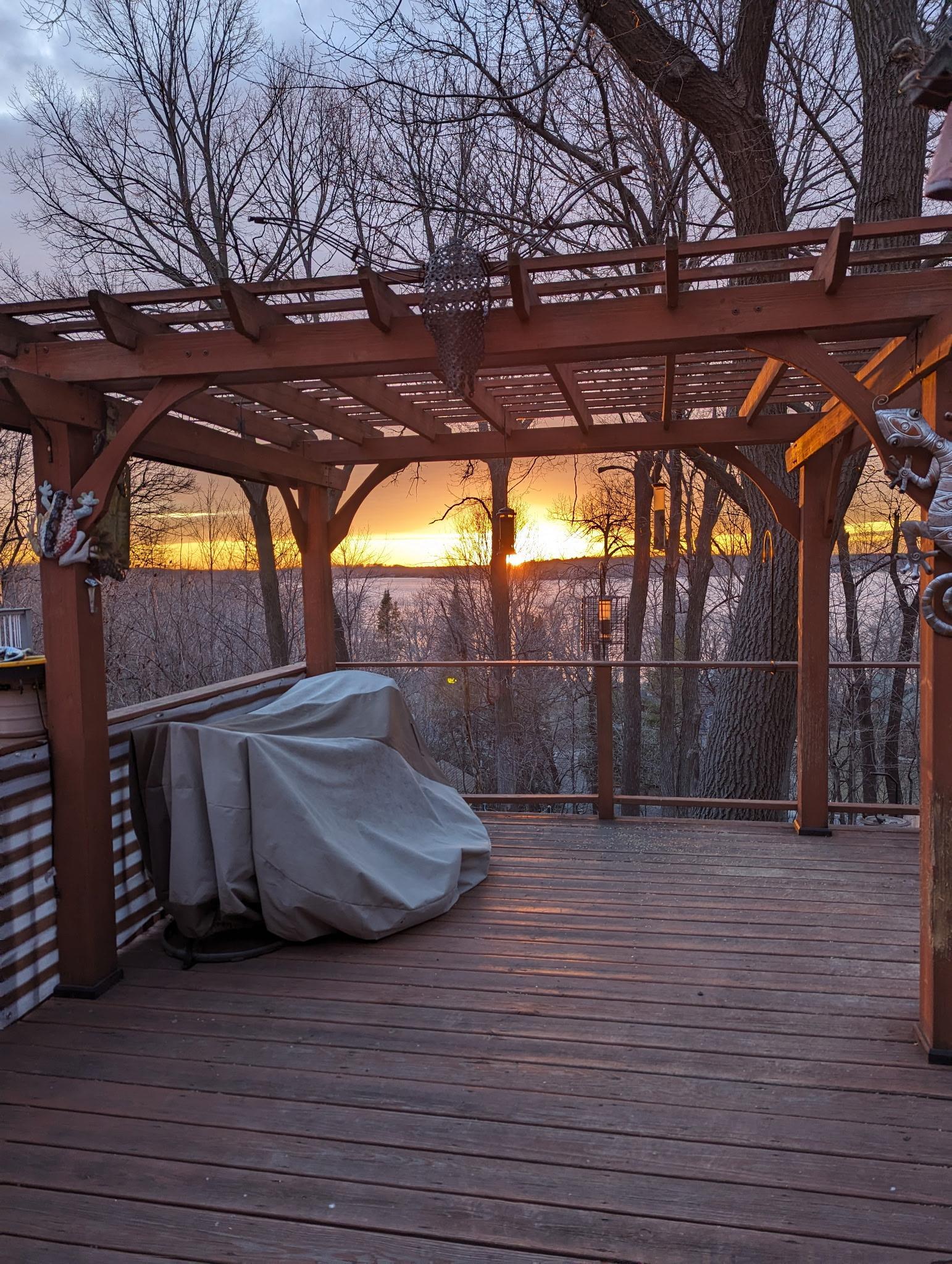 3045 Dundee Ln, Mound, MN 55364