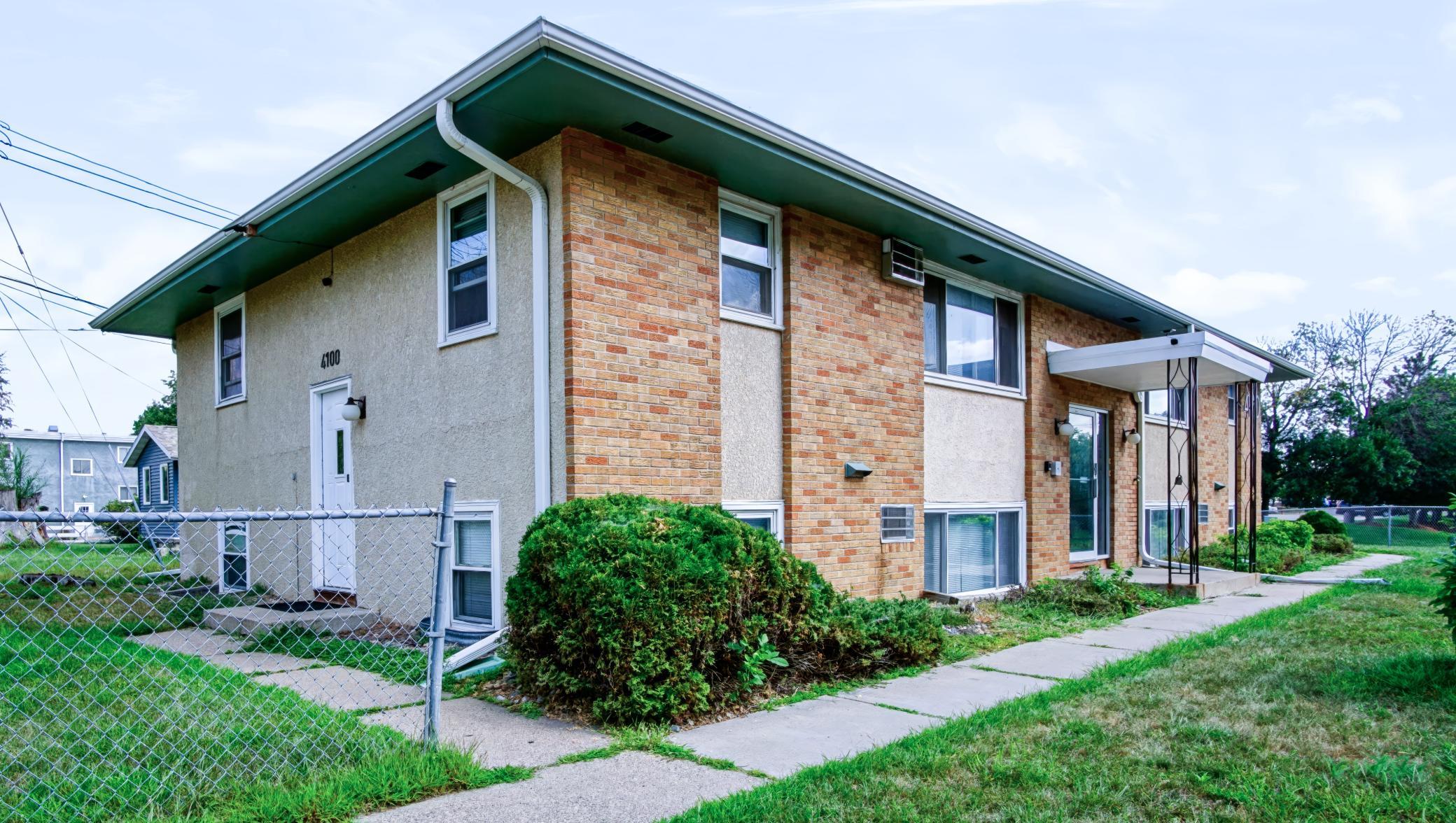 4100 Lakebreeze Ave, Brooklyn Center, MN 55429