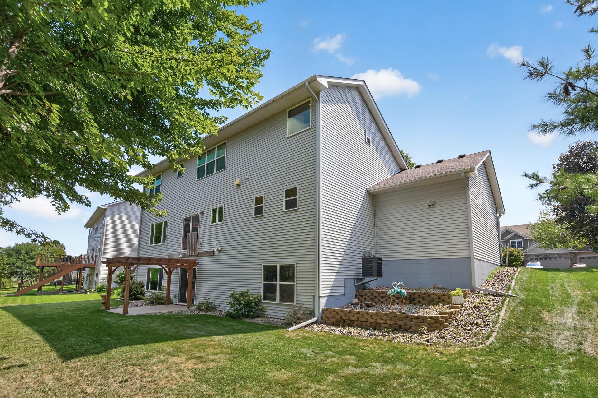 10548 Noble Cir N, Brooklyn Park, MN 55443
