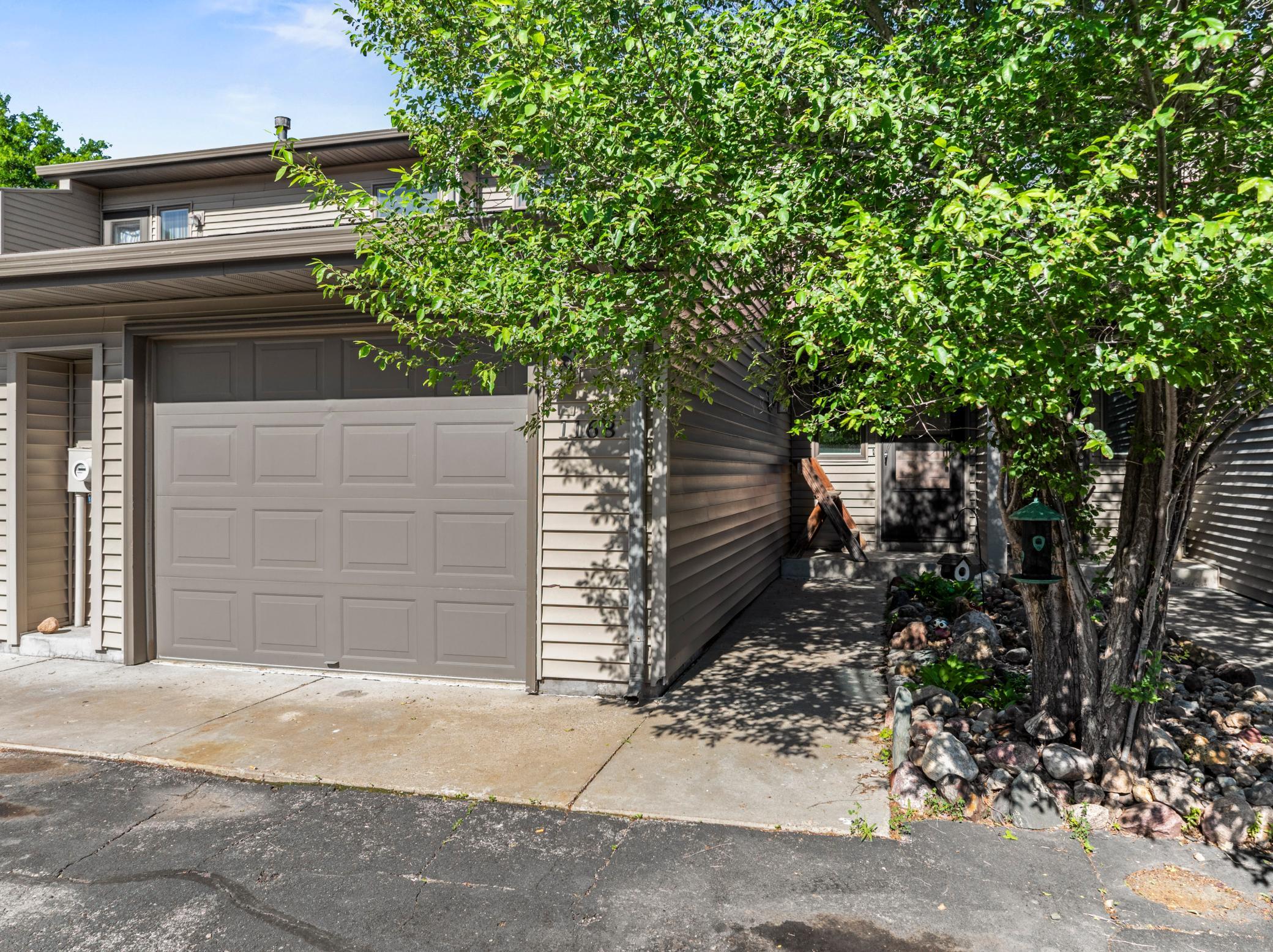 1168 Highland Ave, Northfield, MN 55057