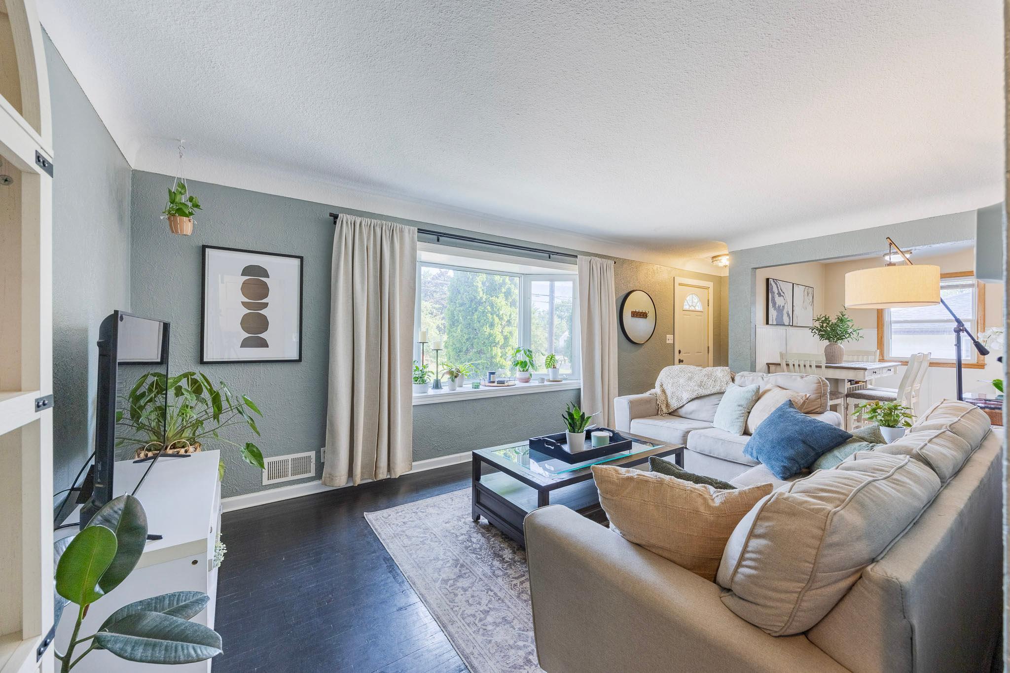 1607 Southview Blvd, South Saint Paul, MN 55075