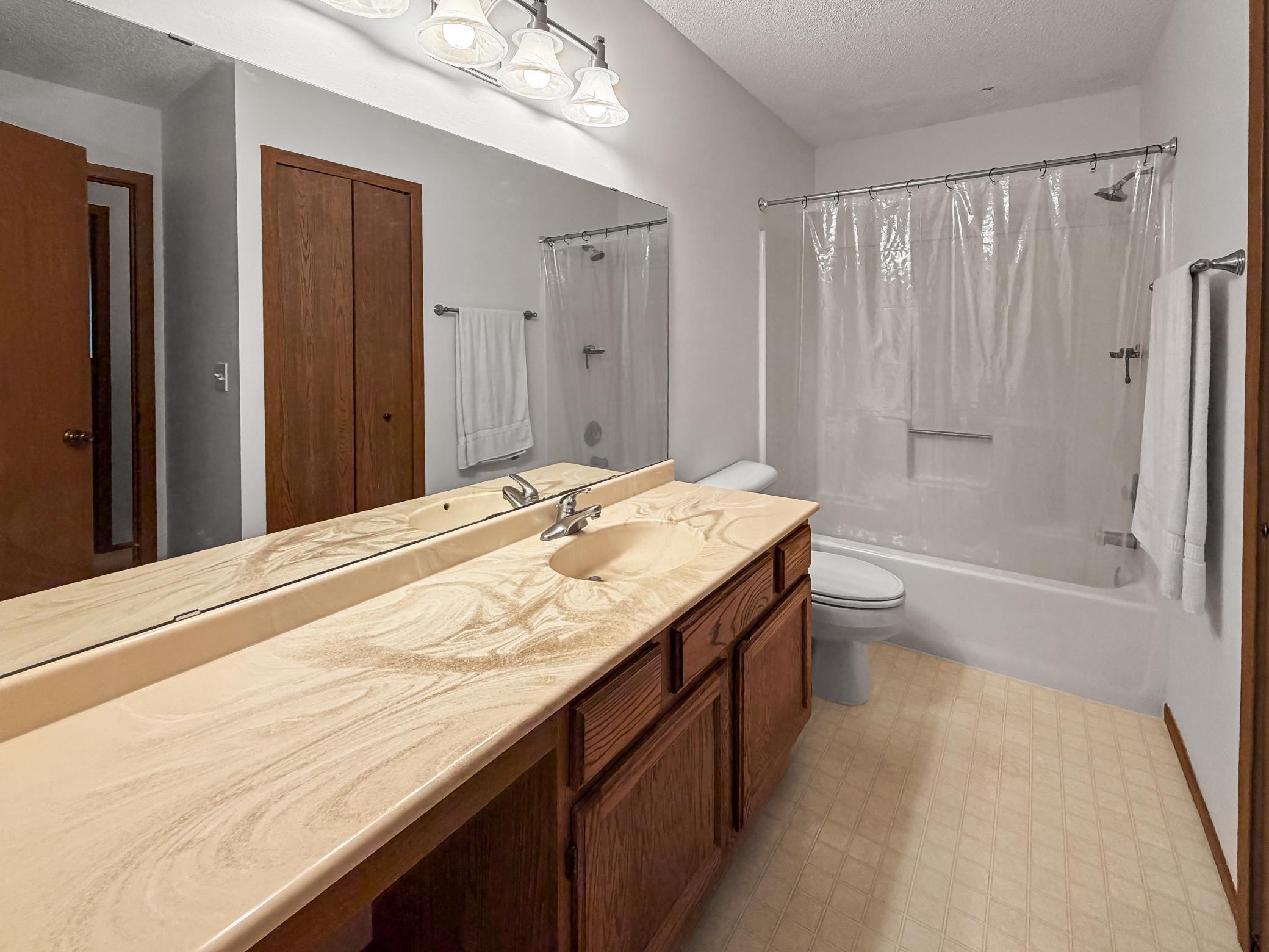 7486 Vinewood Ct, Maple Grove, MN 55311