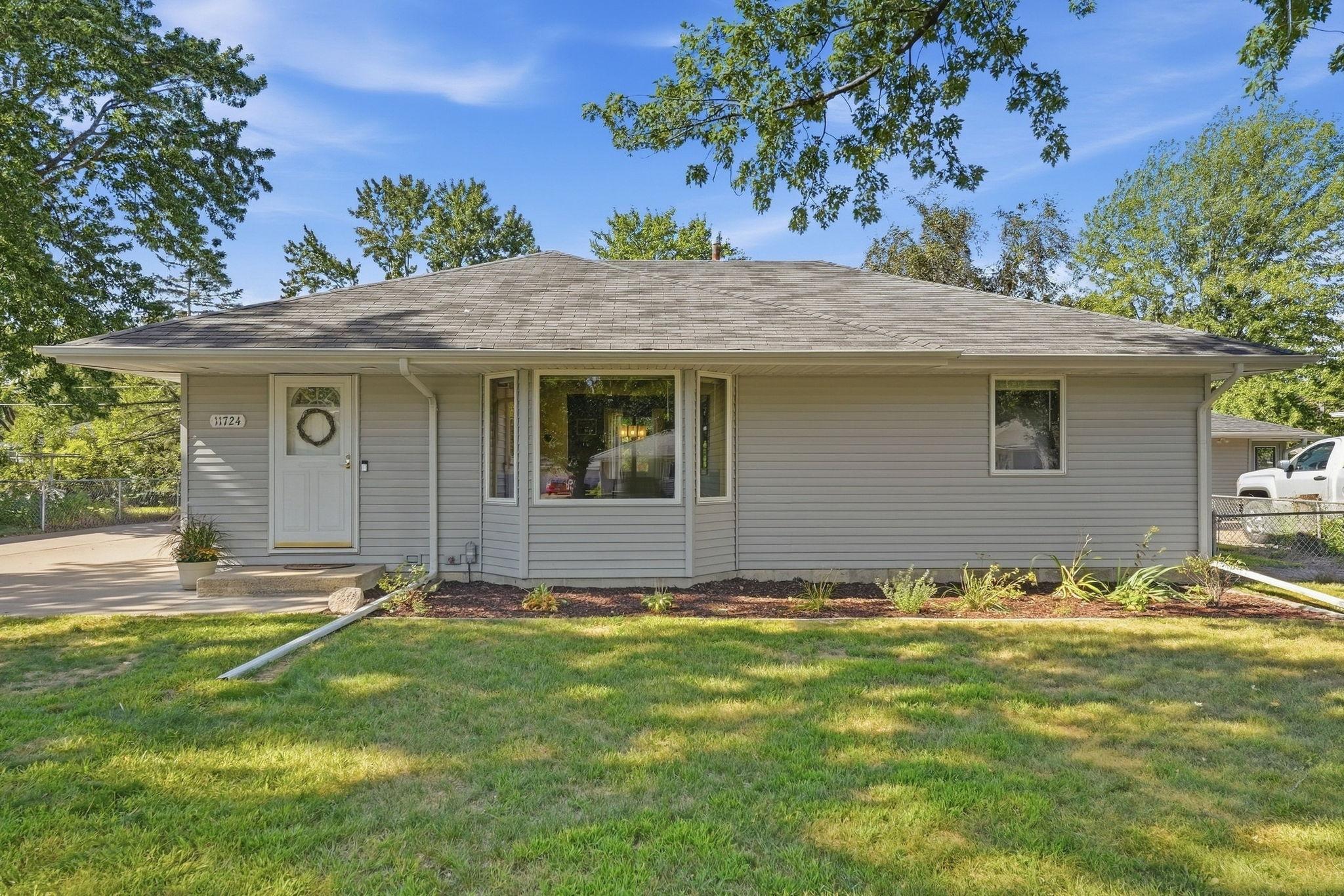 11724 NW Larch St NW, Coon Rapids, MN 55448