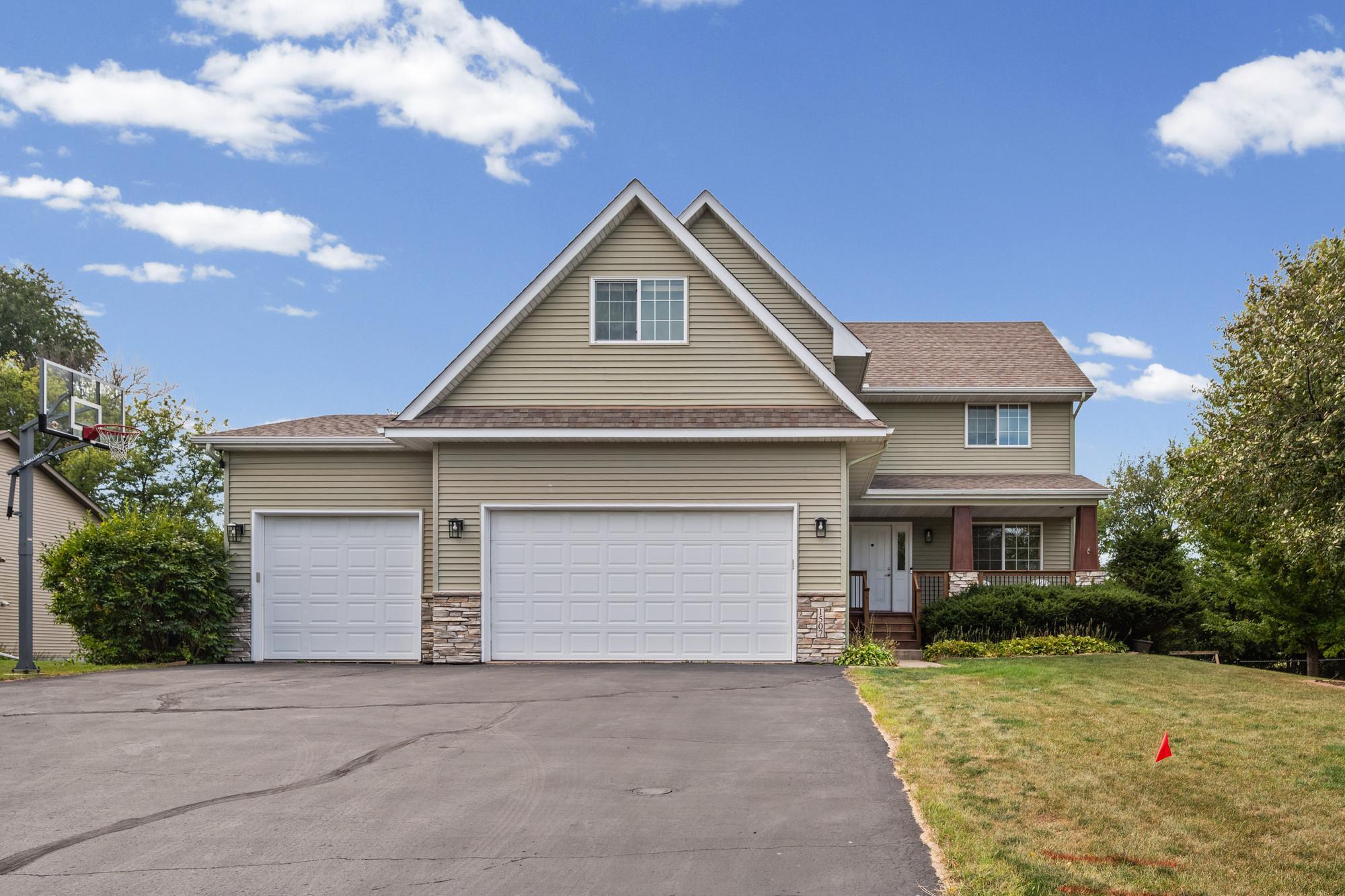 1507 Hidden Trl, Mayer, MN 55360