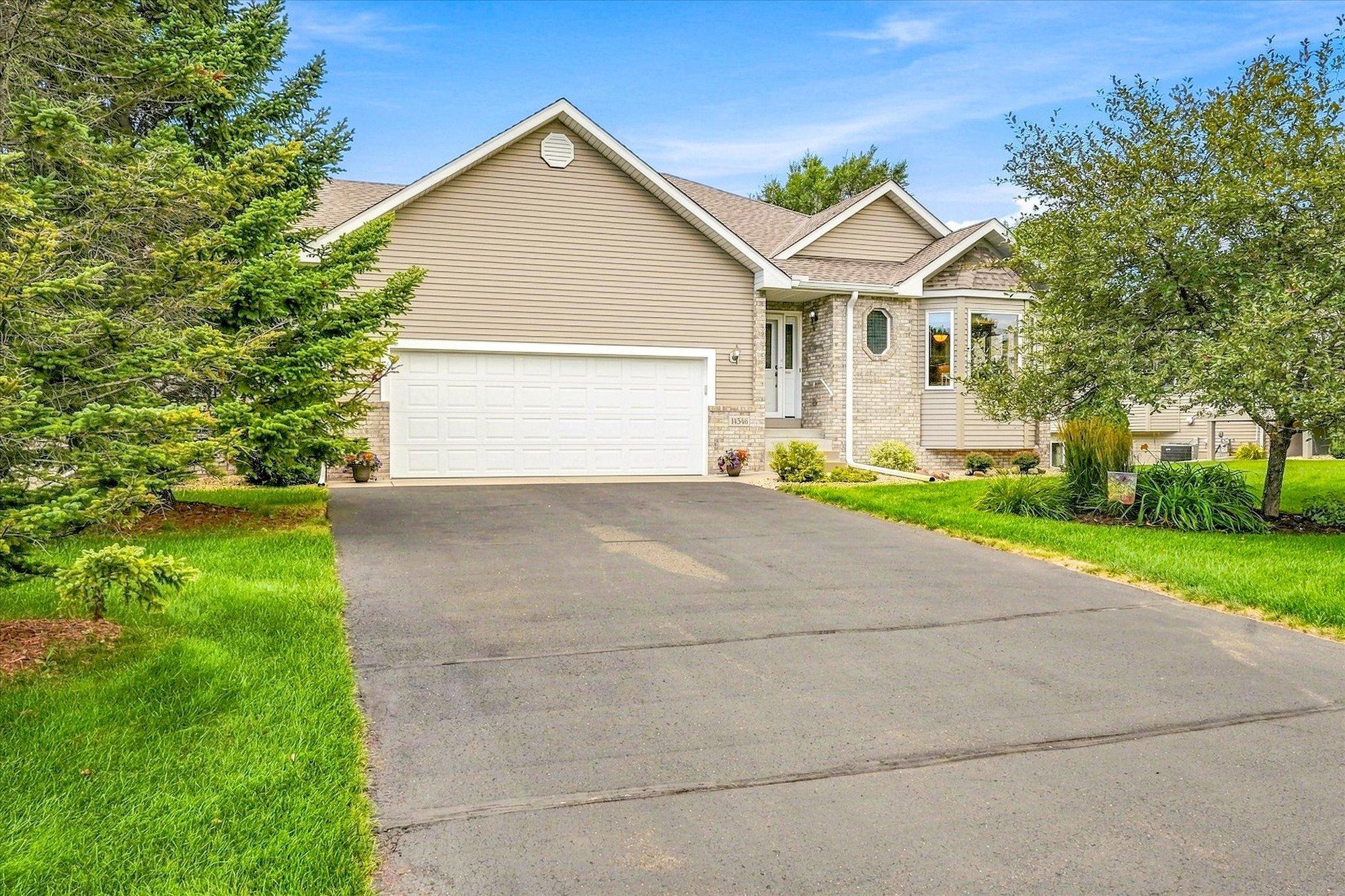 14346 Rochester St NE, Ham Lake, MN 55304
