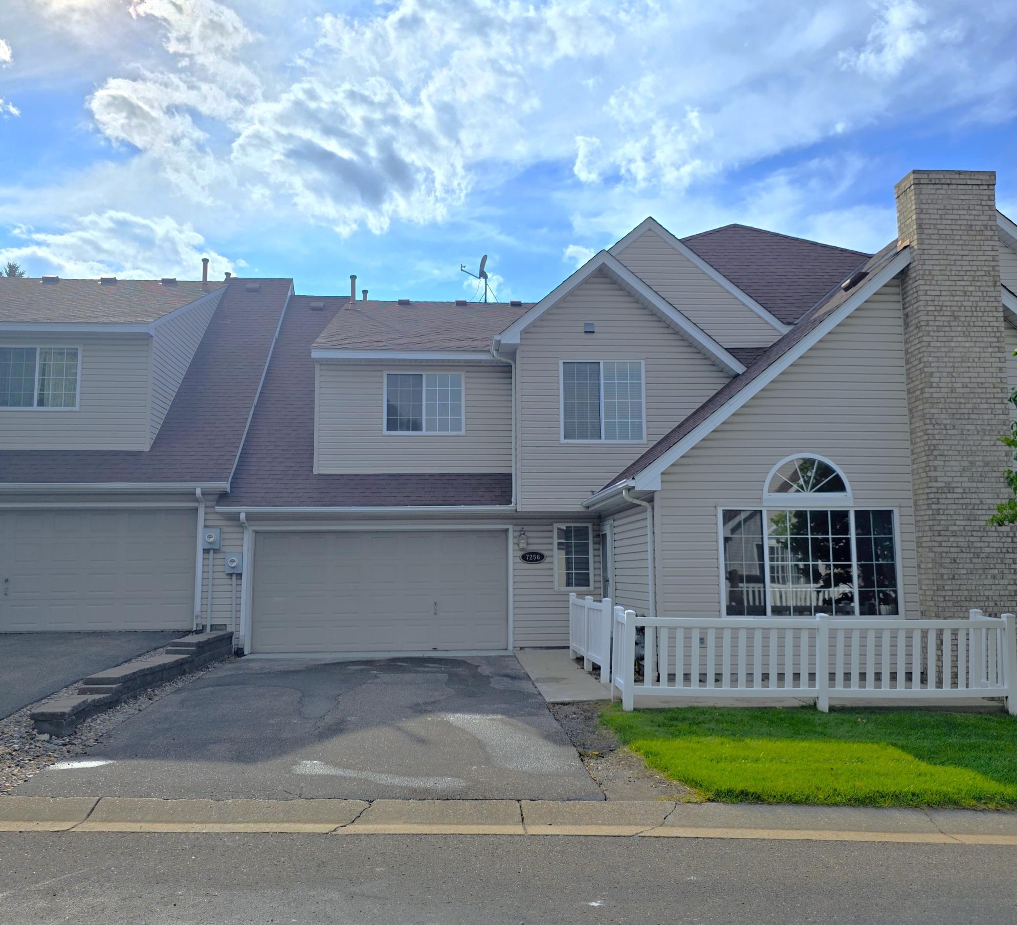 7256 Brittany Ln #34, Inver Grove Heights, MN 55076