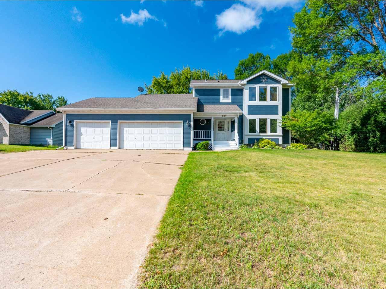 307 E Park Dr, Hibbing, MN 55746