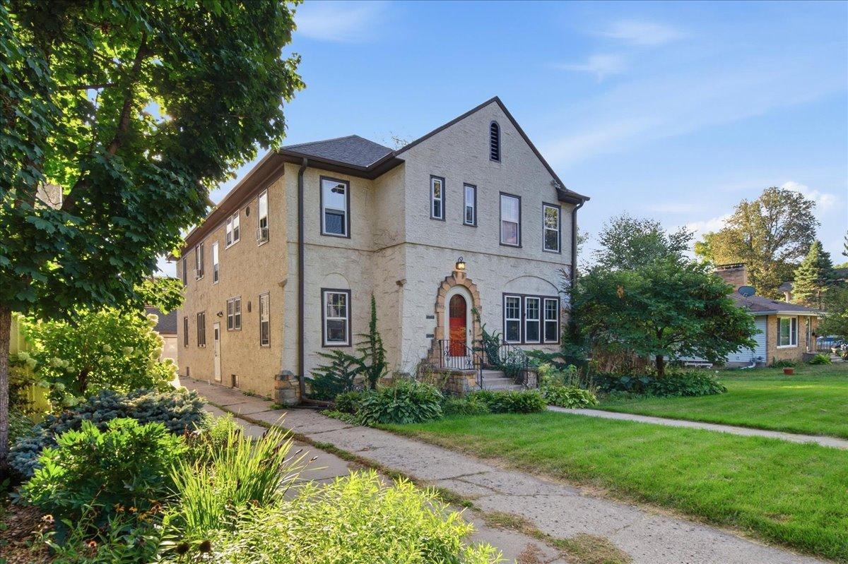 4145 Colfax Ave S, Minneapolis, MN 55409