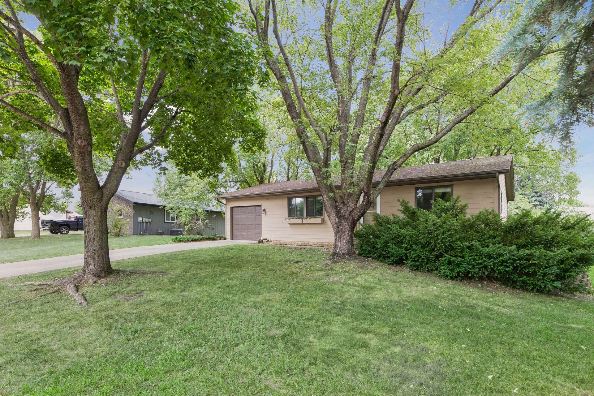 235 Crocus Ln, Monticello, MN 55362