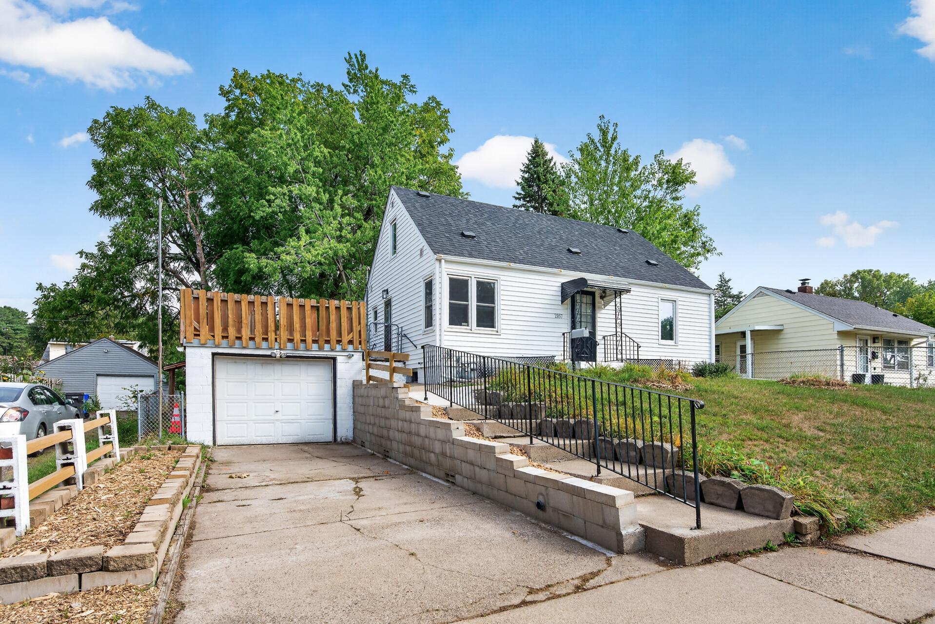 2057 Sherwood Ave, Saint Paul, MN 55119