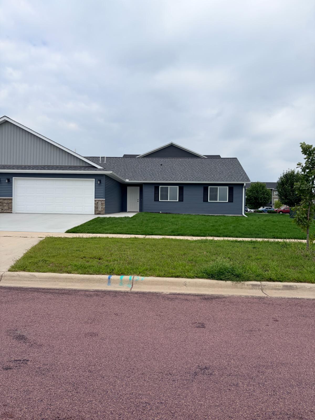 2025 Clark St, Saint Peter, MN 56082