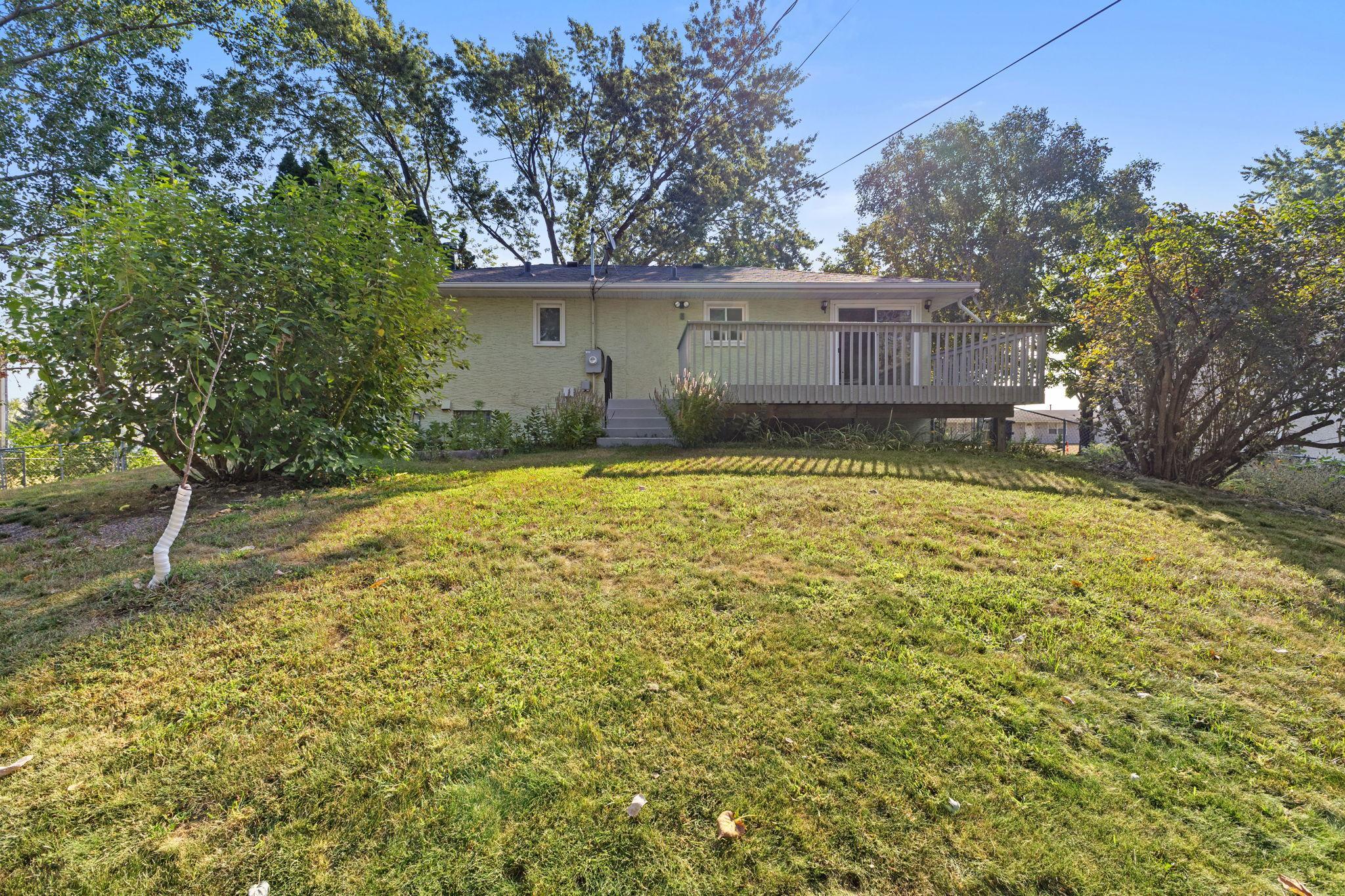 7430 Able St NE, Fridley, MN 55432
