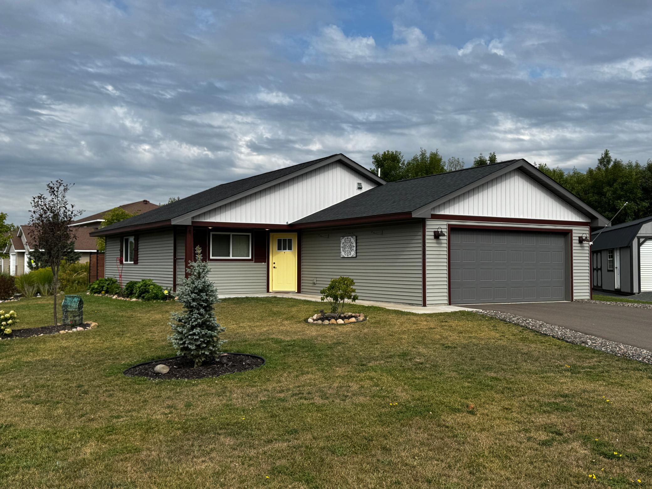 1302 Greentree Dr, Saint Croix Falls, WI 54024