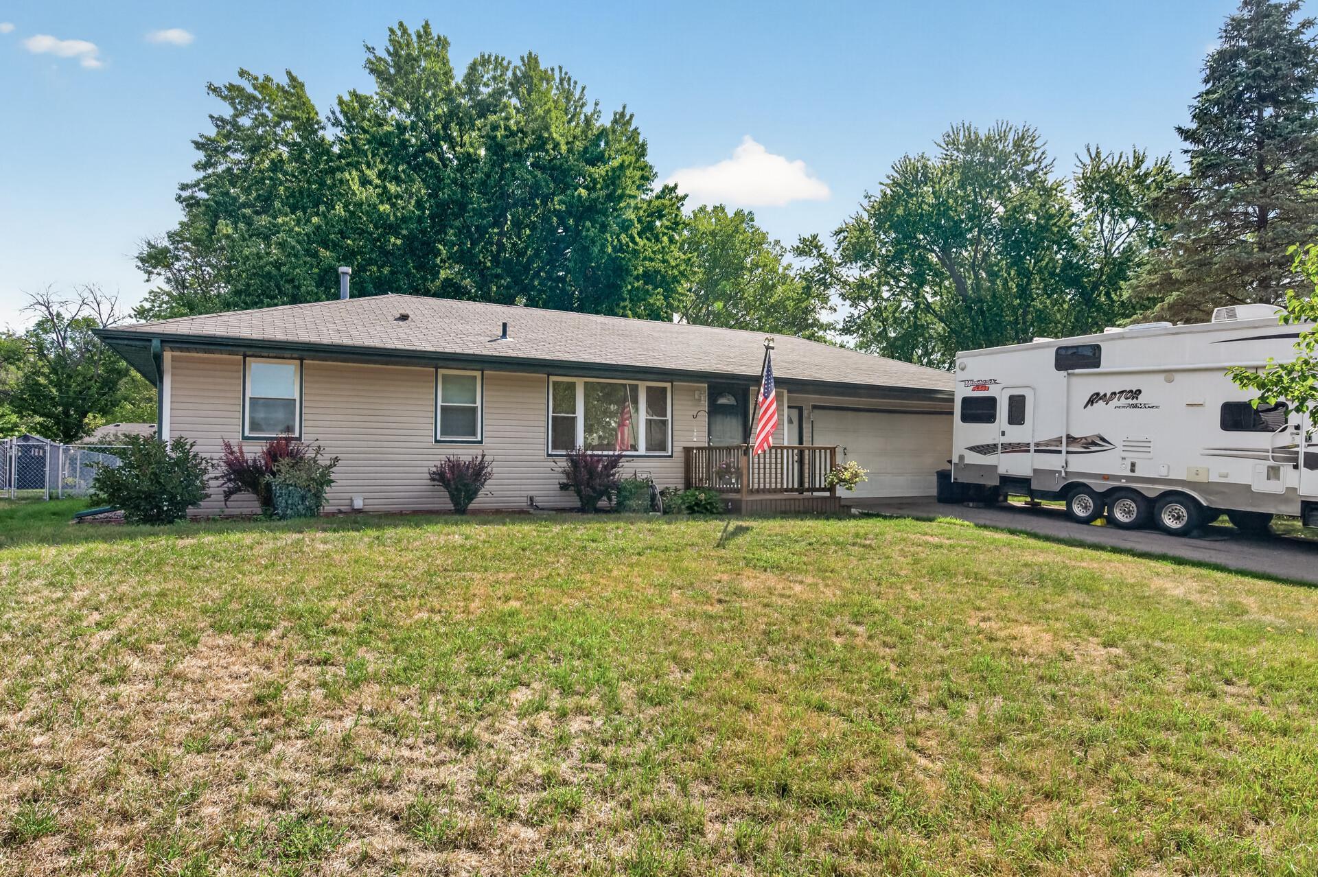8631 Imperial Ave S, Cottage Grove, MN 55016