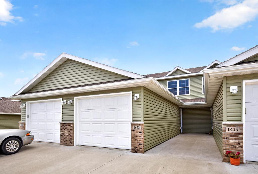 1843 Daniel Ln NE, Stewartville, MN 55976