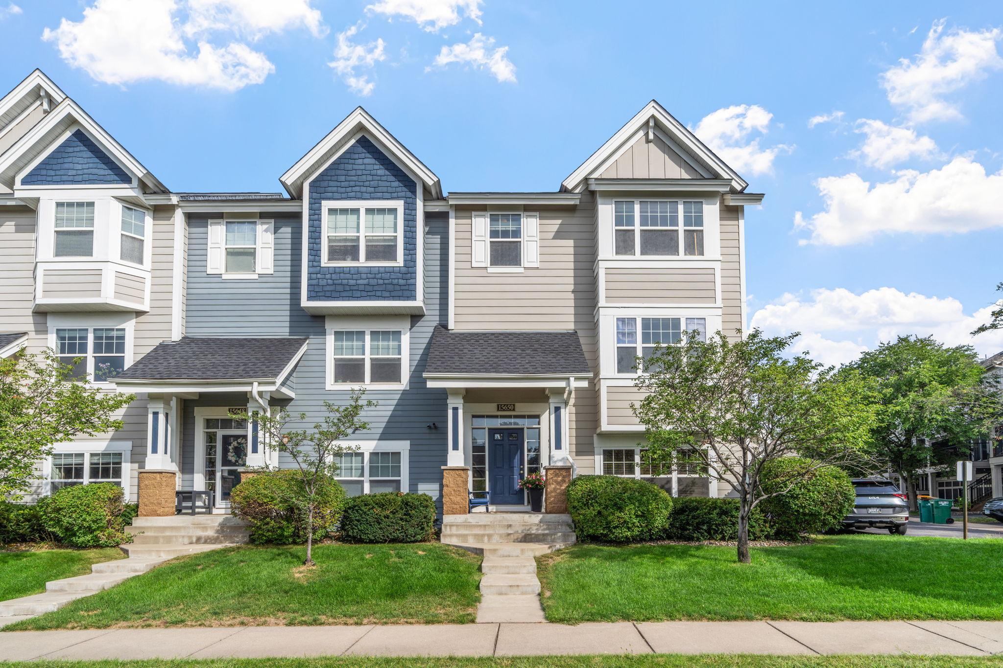15650 Cobblestone Lake Pw #1105, Apple Valley, MN 55124
