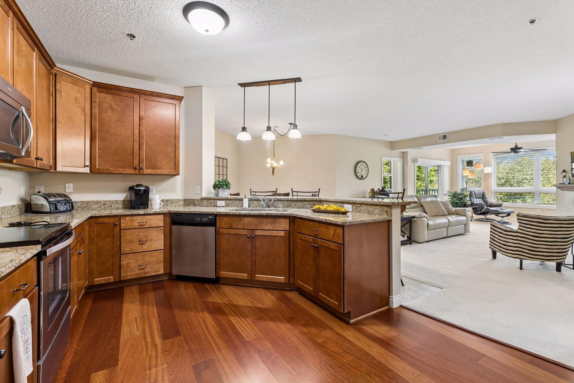 2670 Kelley Pw #103, Orono, MN 55356