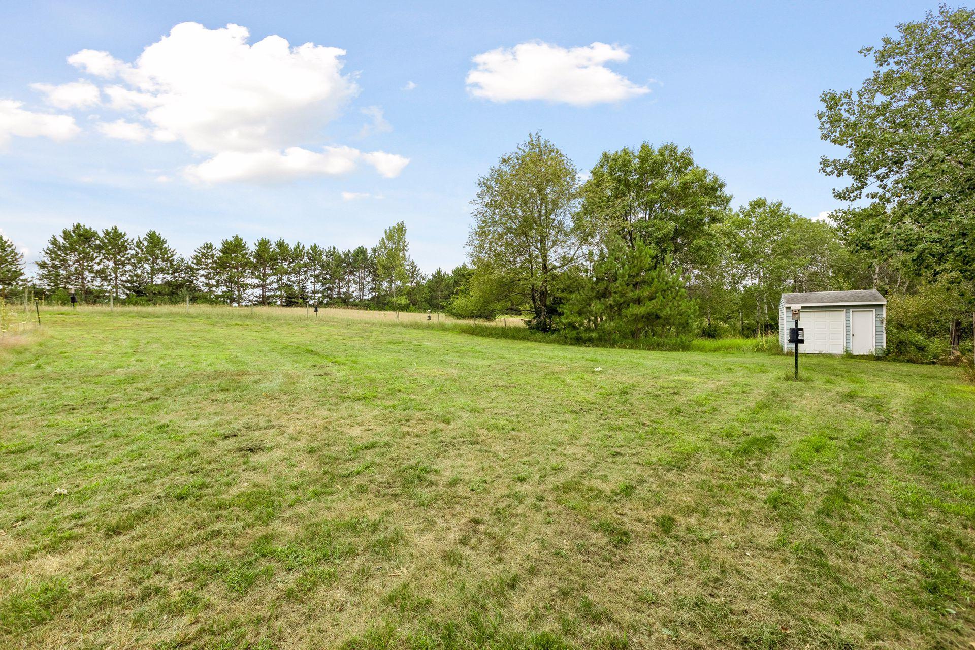 2146 202nd Ave NW, Oak Grove, MN 55011