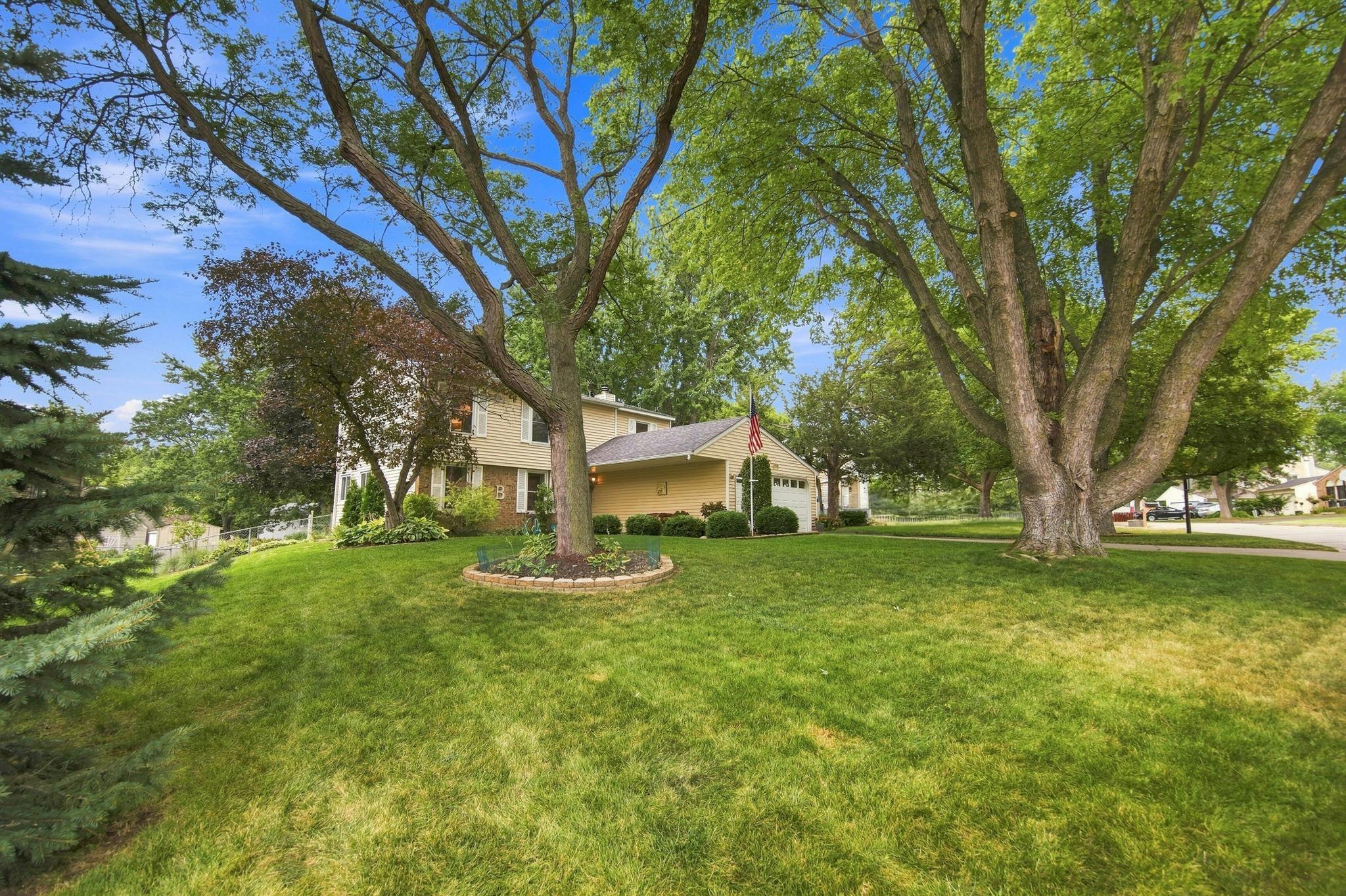 12100 50th Ave N, Plymouth, MN 55442