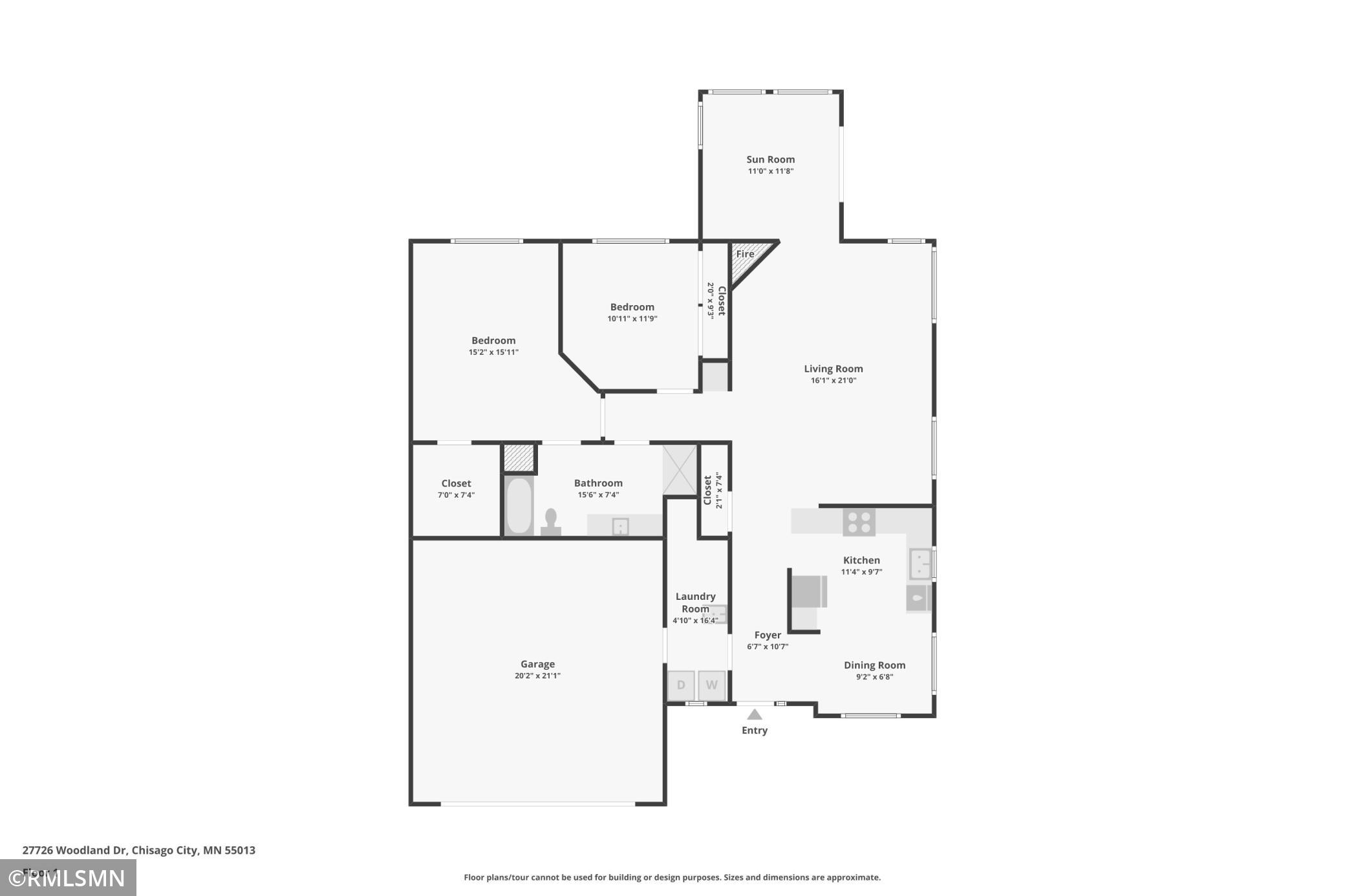 27726 Woodland Dr, Chisago City, MN 55013