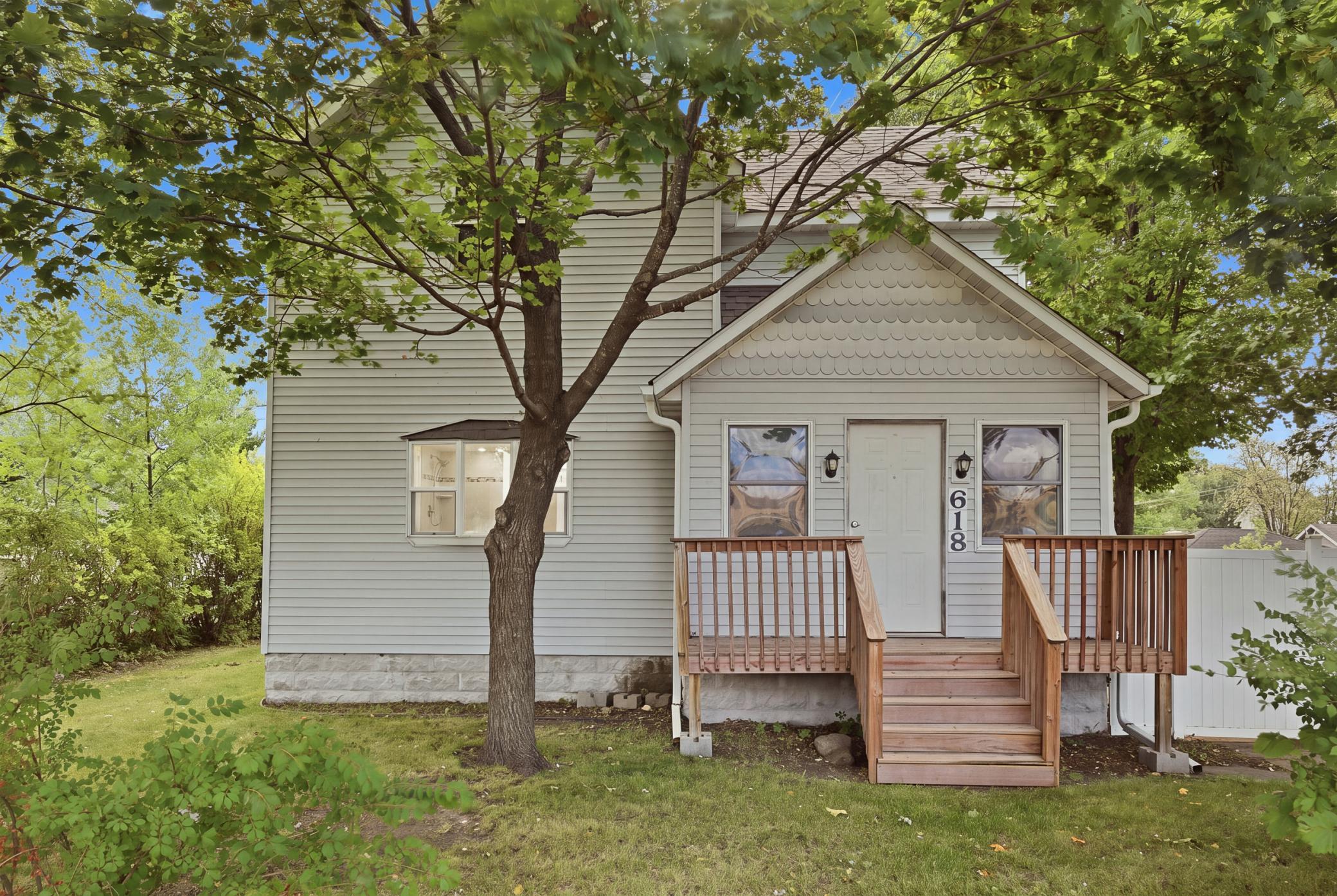 618 N 8th St, Brainerd, MN 56401