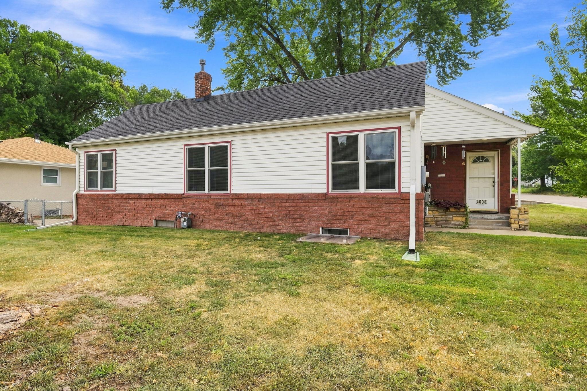 4603 6th St NE, Columbia Heights, MN 55421