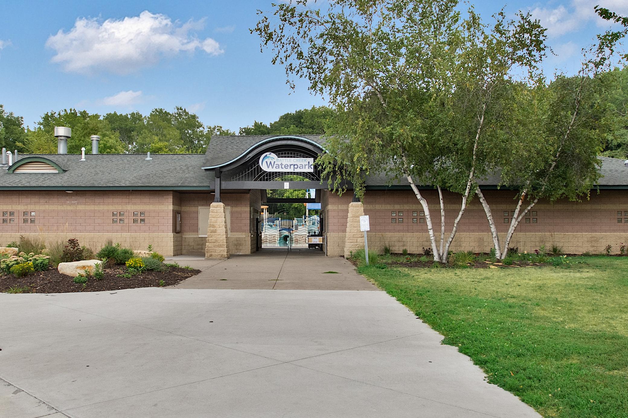 6317 Alderwood Bay #A, Woodbury, MN 55125