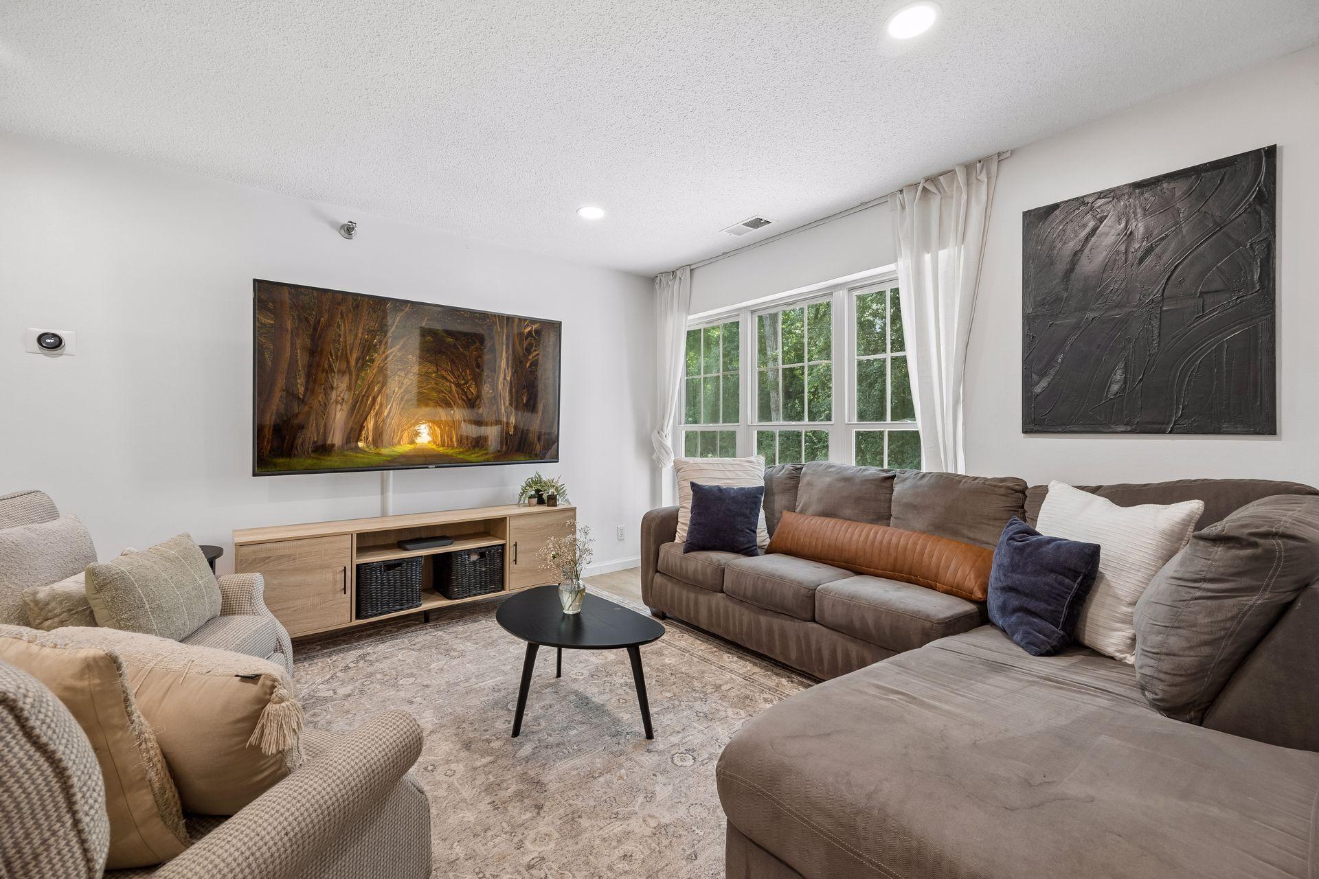 6040 Chasewood Pw #2, Minnetonka, MN 55343