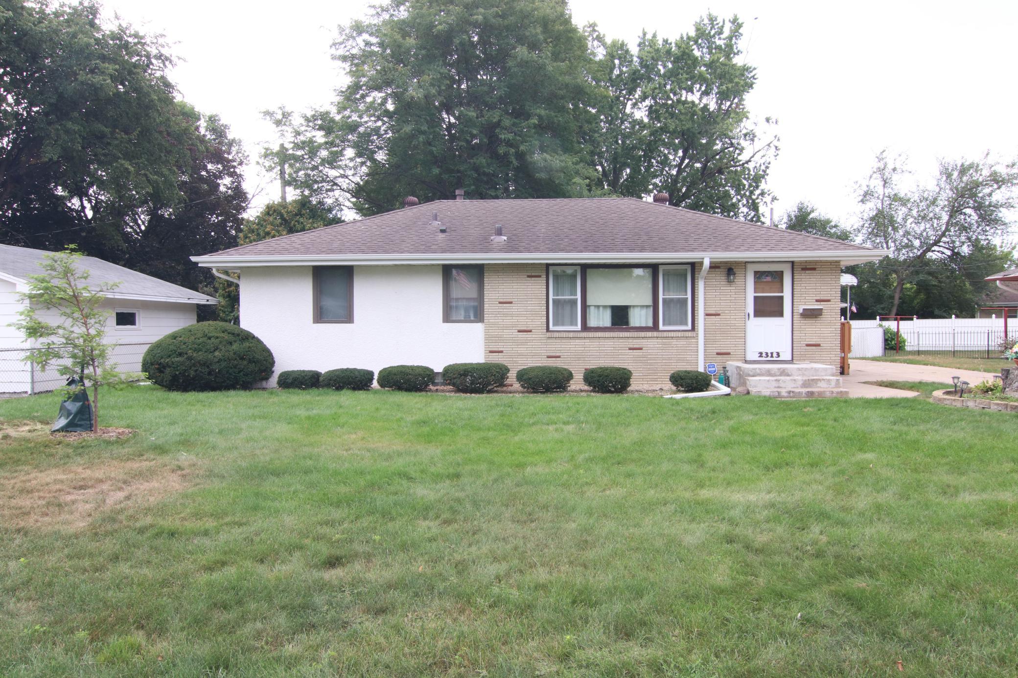 2313 55th Ave N, Brooklyn Center, MN 55430