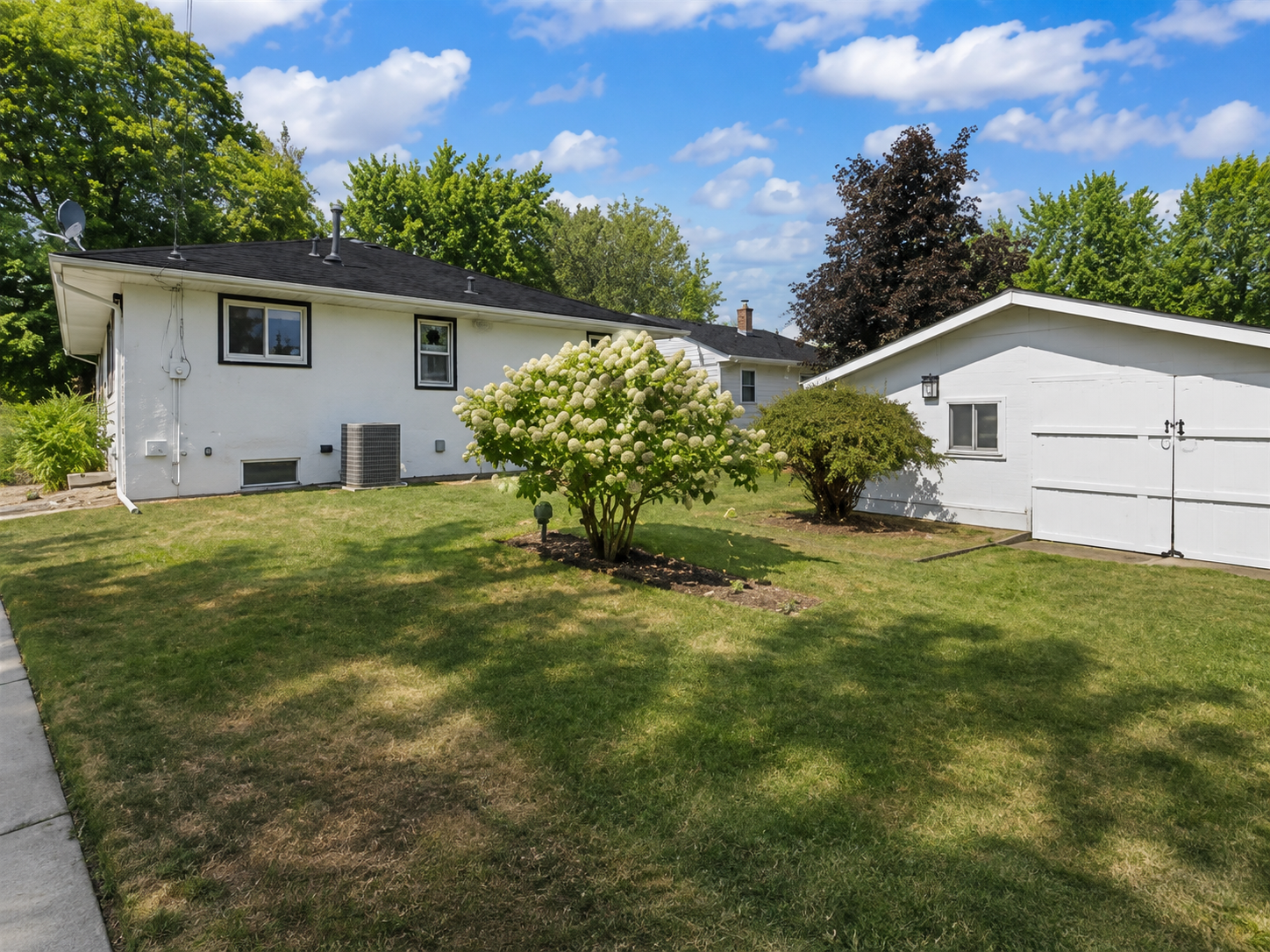 1228 Lincoln Ave, Saint Paul Park, MN 55071