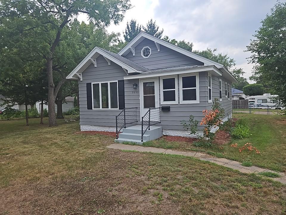 5553 Emerson Ave N, Brooklyn Center, MN 55430
