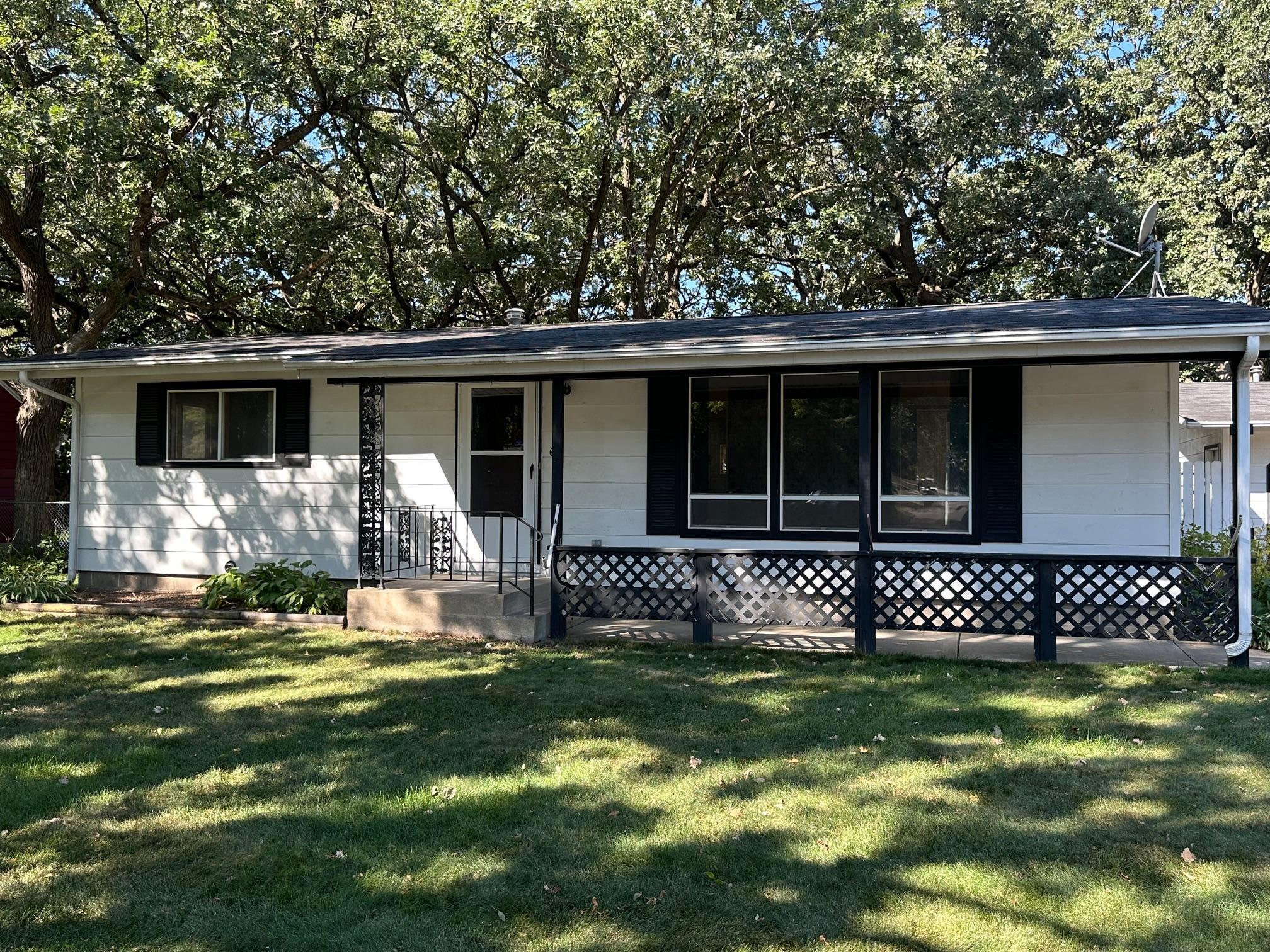 65 12th Ave NE, Saint Cloud, MN 56304