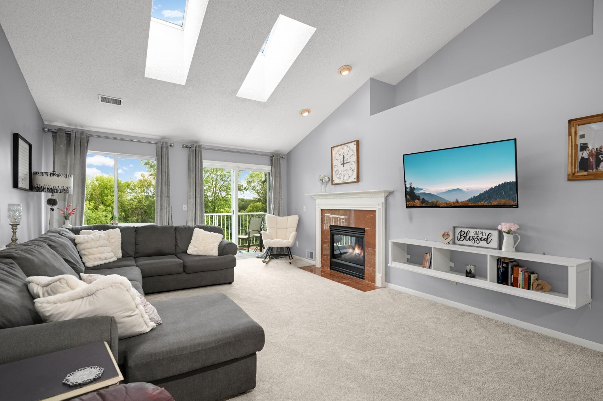 2161 Cool Stream Cir, Eagan, MN 55122