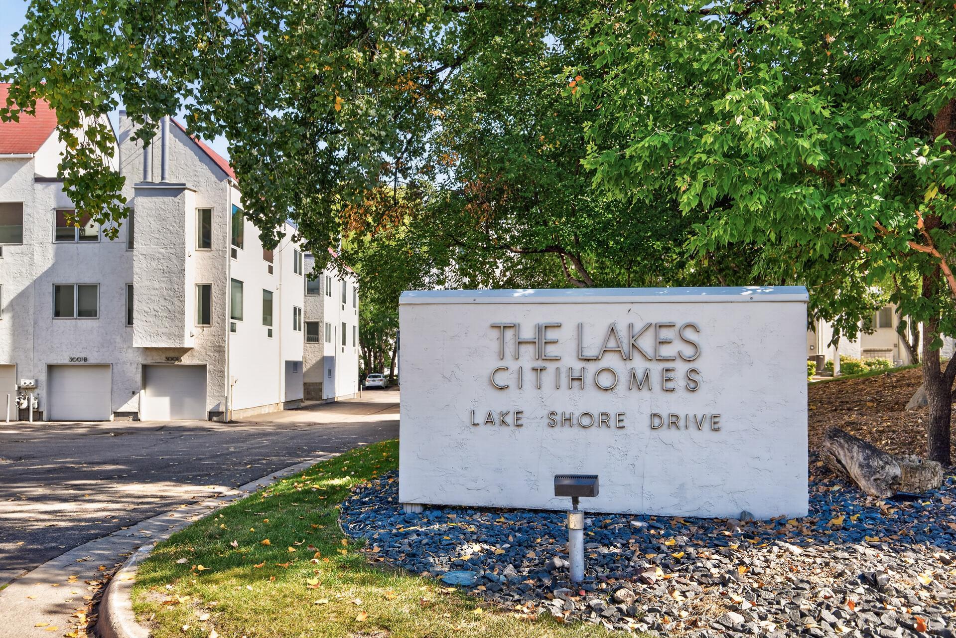 3059 Lake Shore Dr #A, Minneapolis, MN 55416
